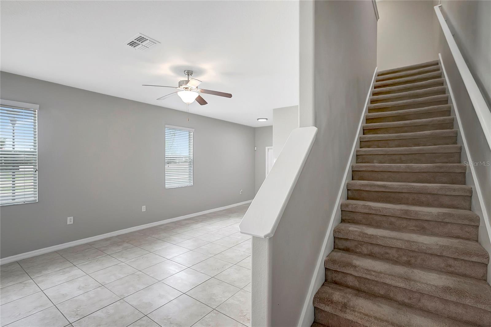 HAWKS POINT PH N TWNHMS - Residential