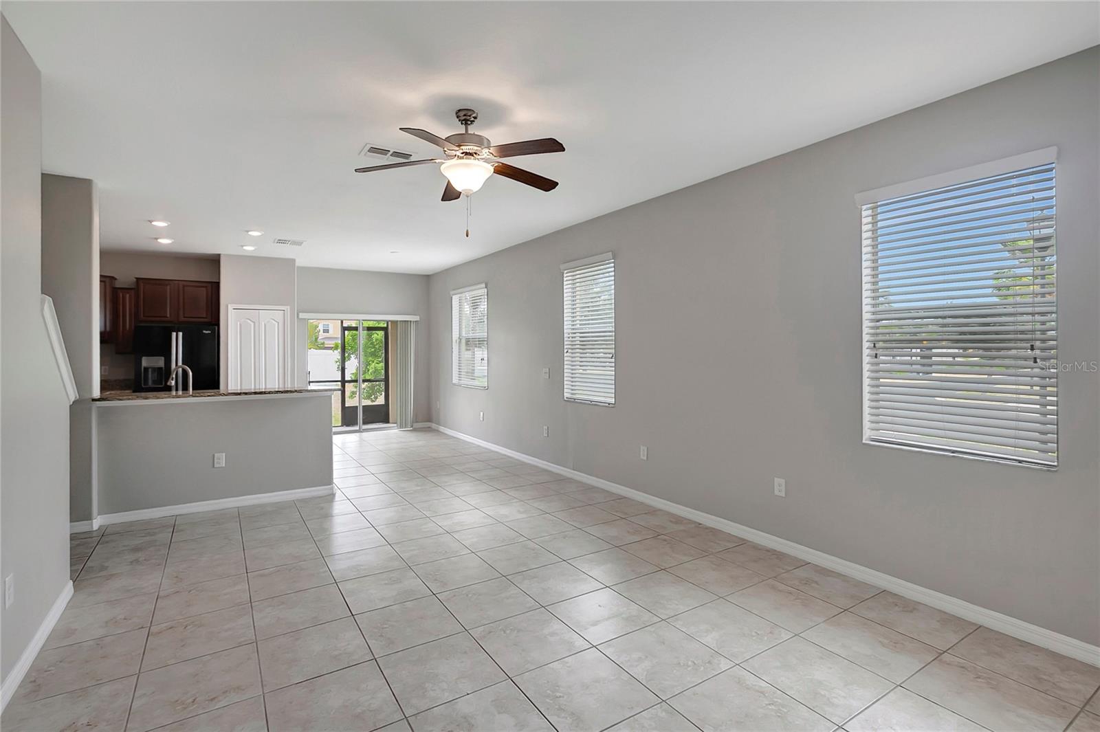 HAWKS POINT PH N TWNHMS - Residential