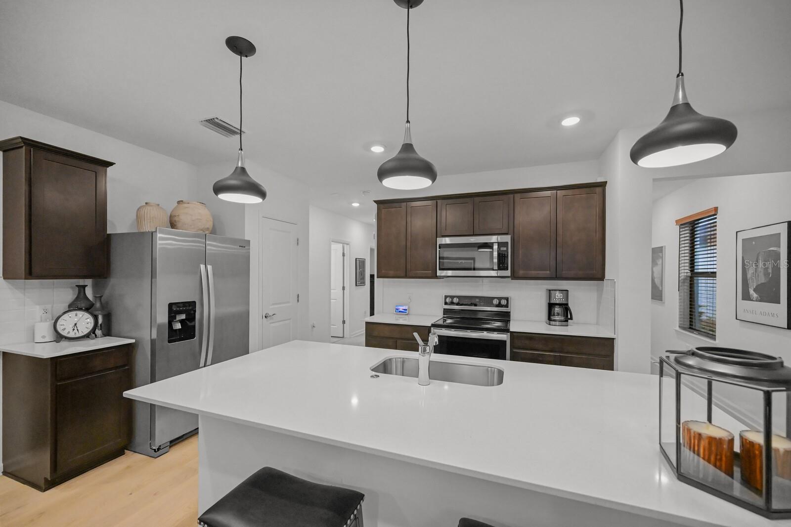 AVANTI/WATERSIDE - Residential