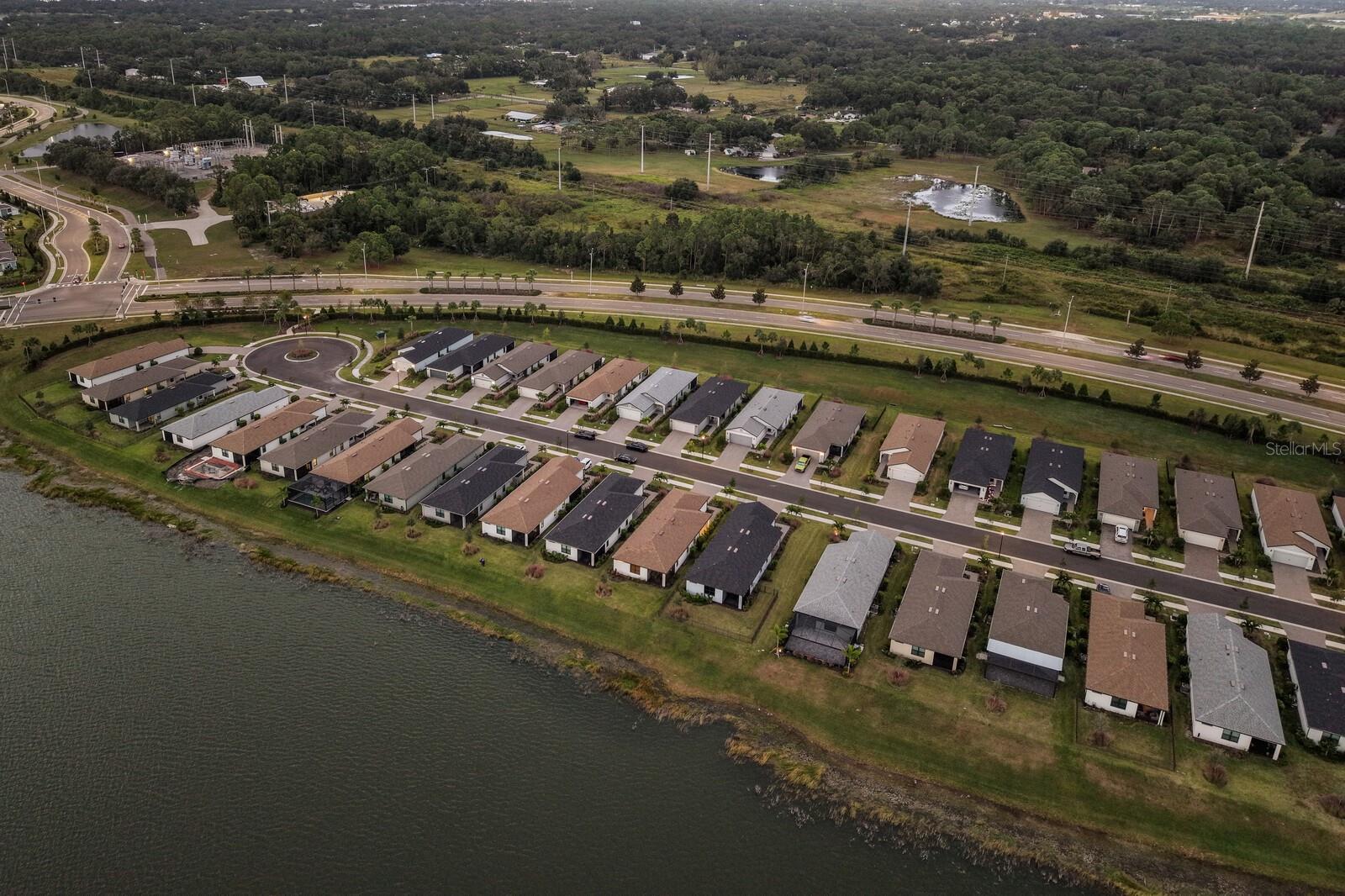 AVANTI/WATERSIDE - Residential