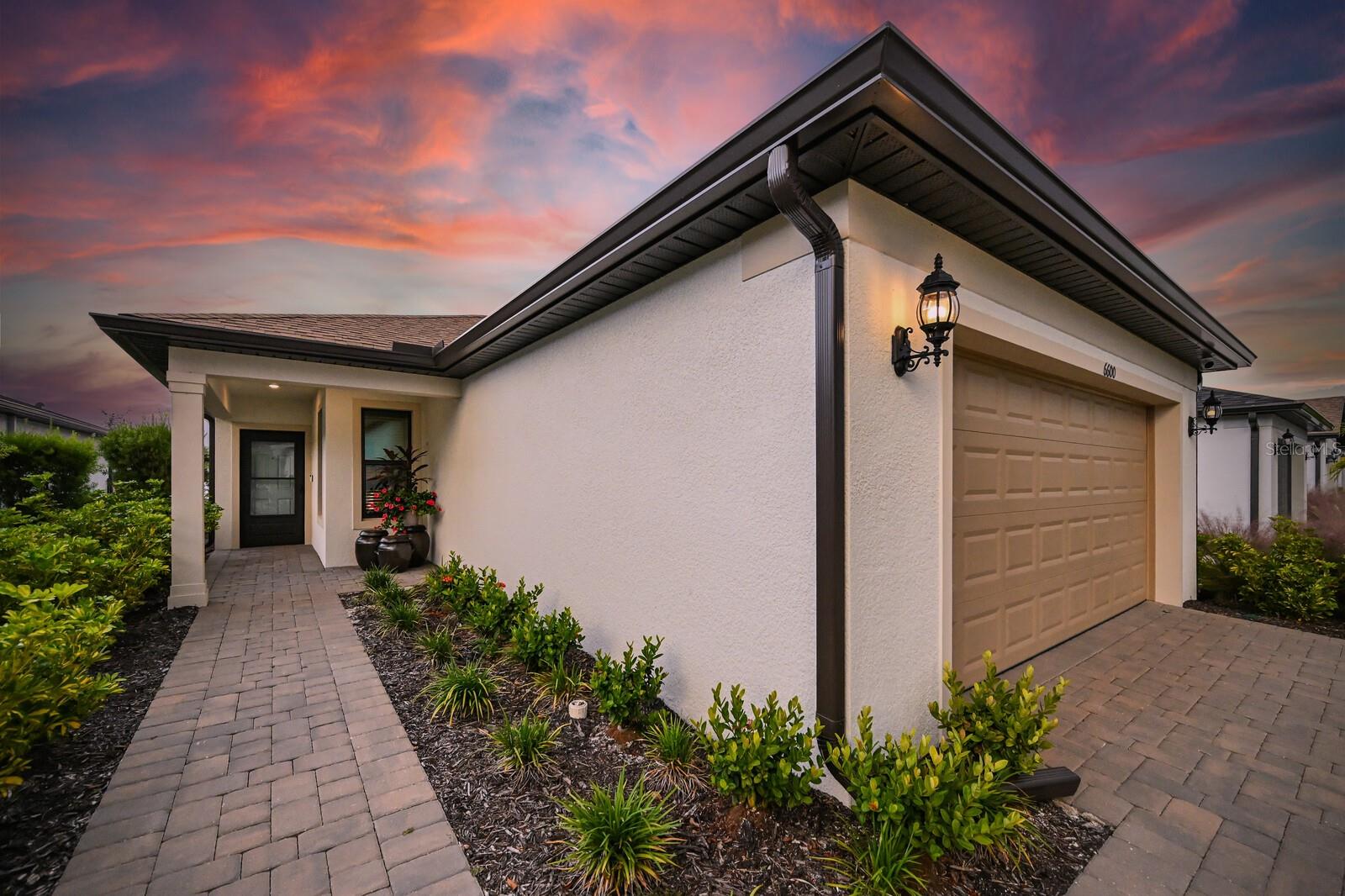 AVANTI/WATERSIDE - Residential