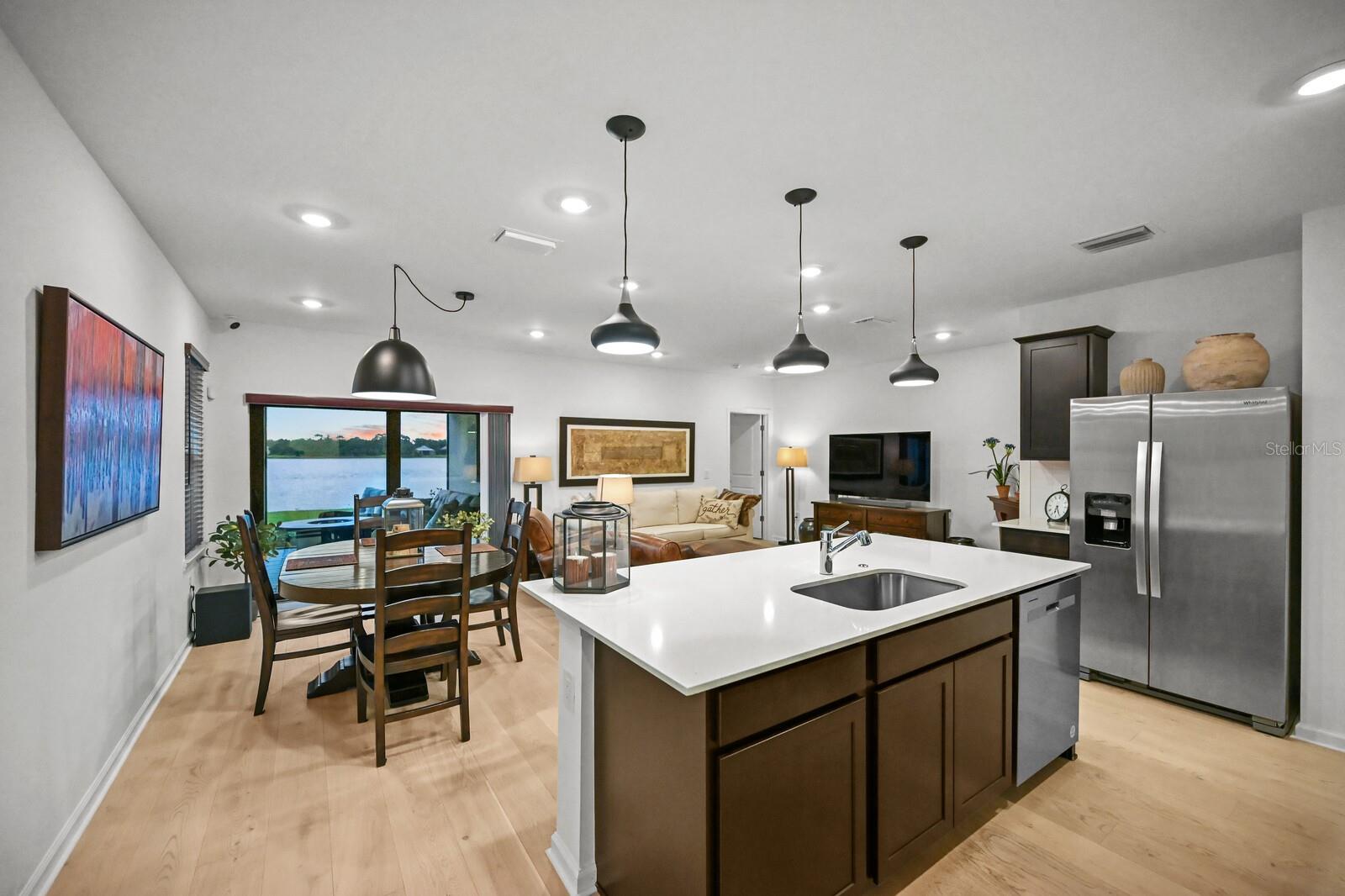 AVANTI/WATERSIDE - Residential