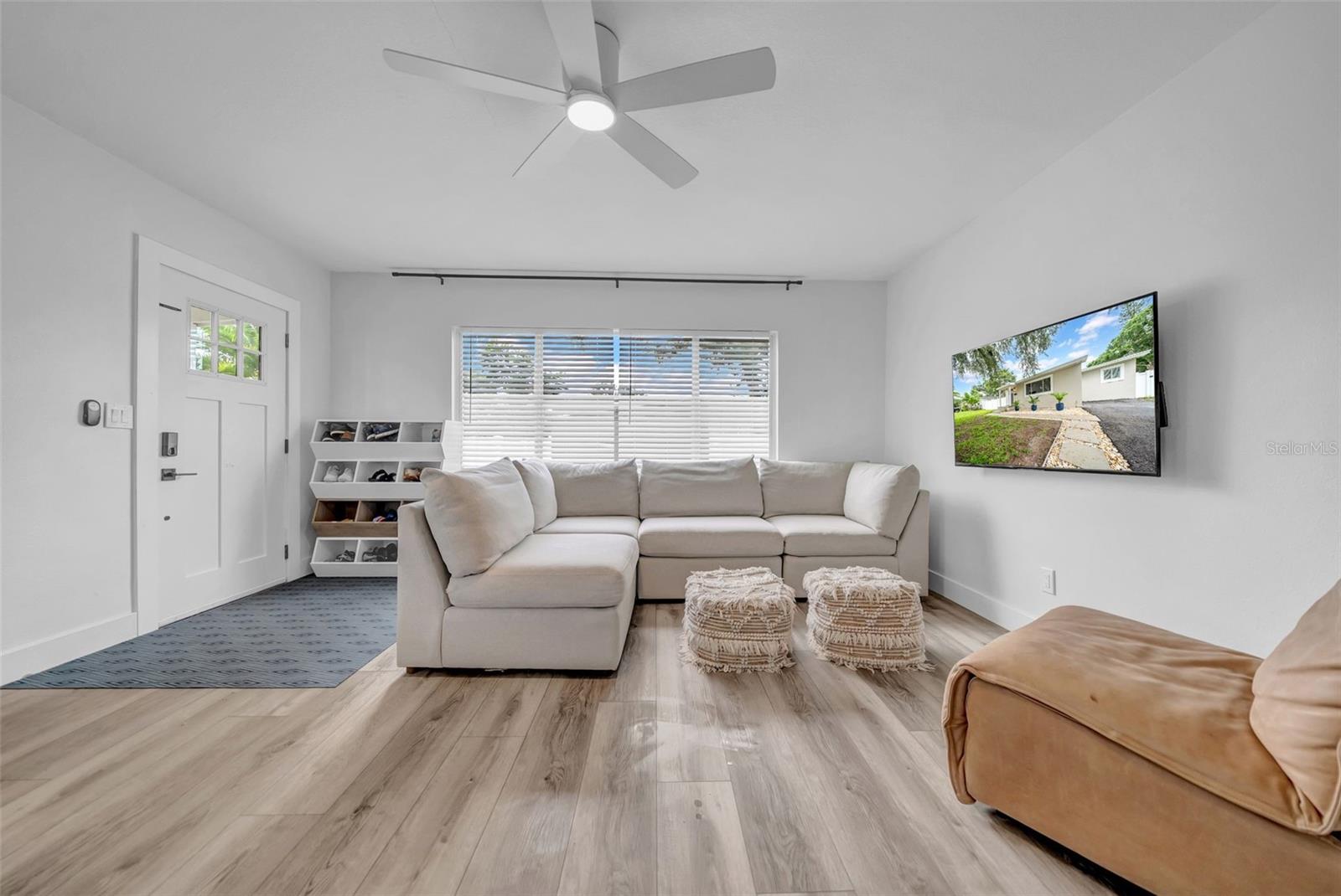 COLONIAL PARKS REP - Residential Lease