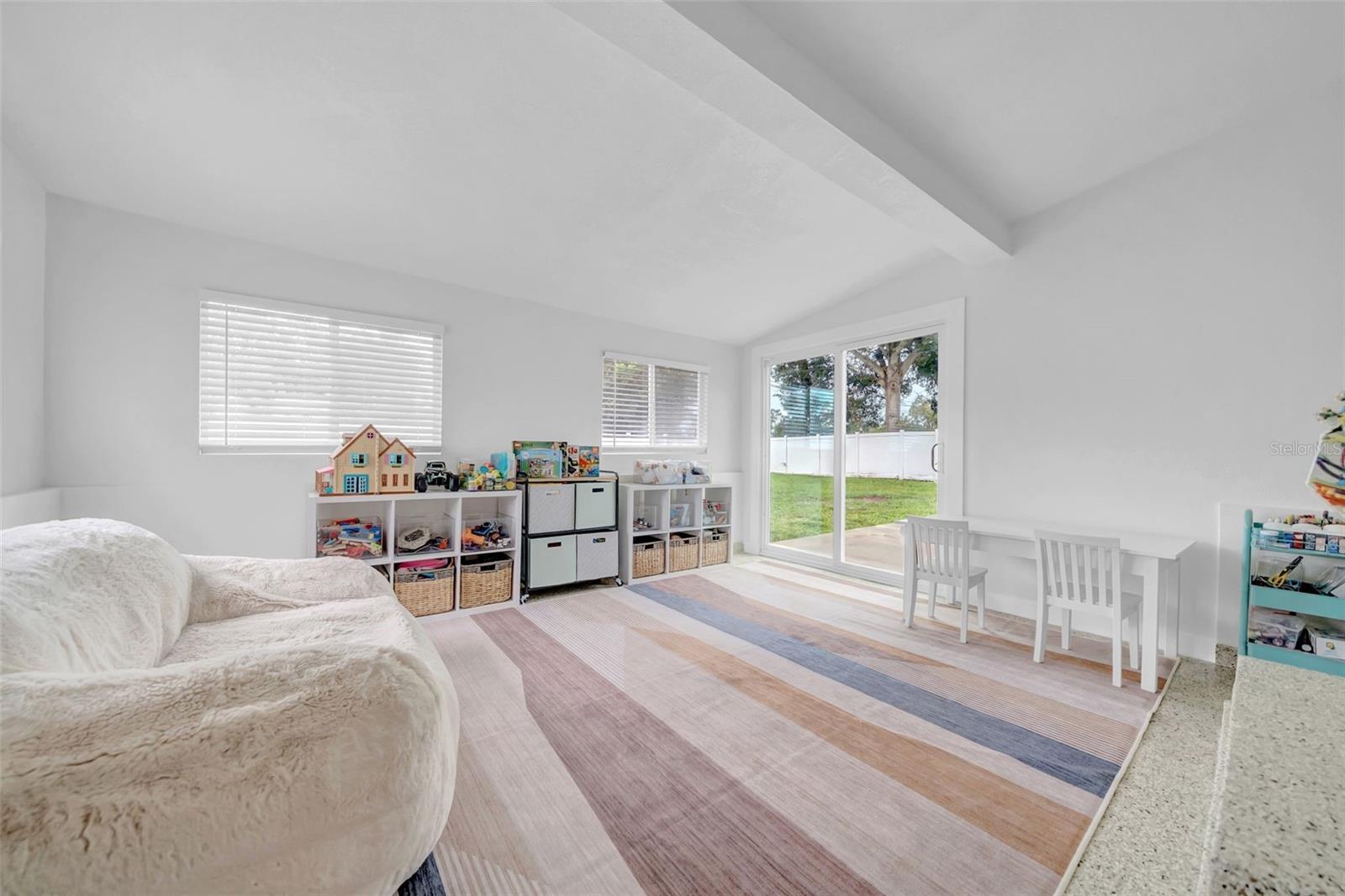 COLONIAL PARKS REP - Residential Lease