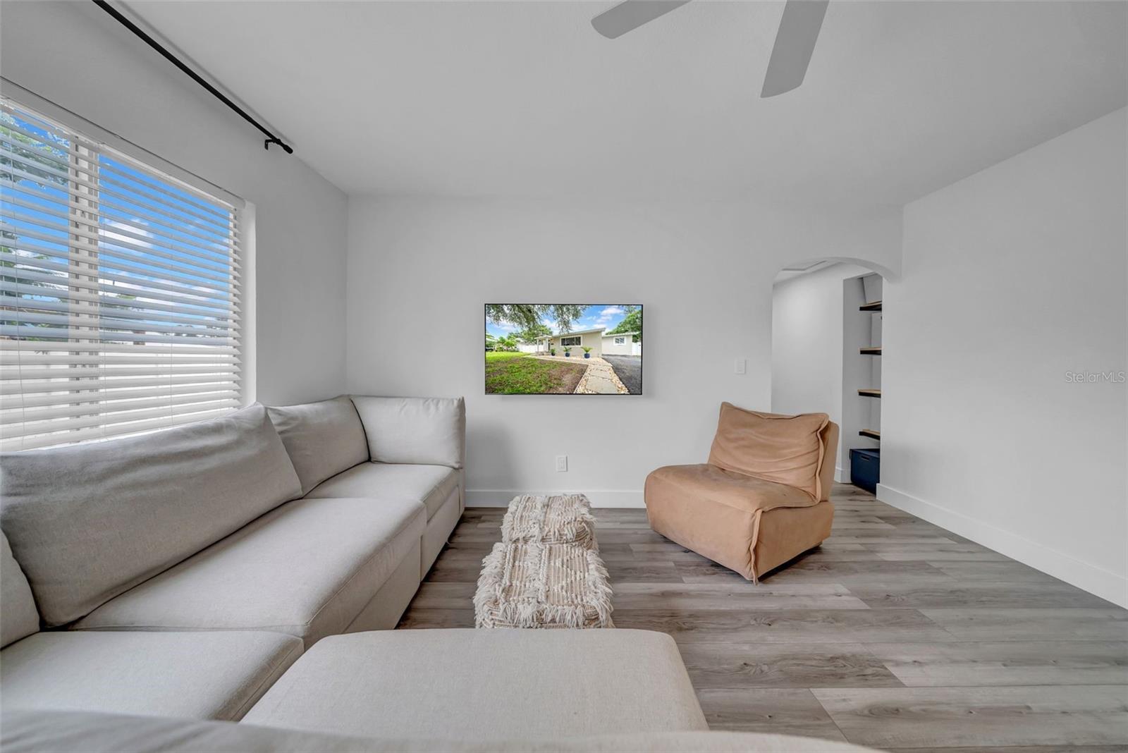 COLONIAL PARKS REP - Residential Lease