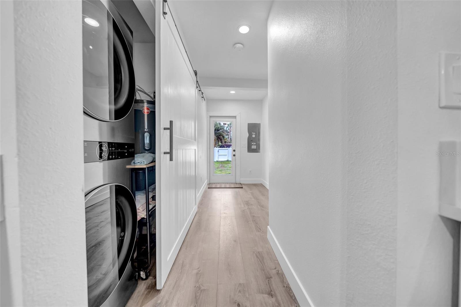 COLONIAL PARKS REP - Residential Lease