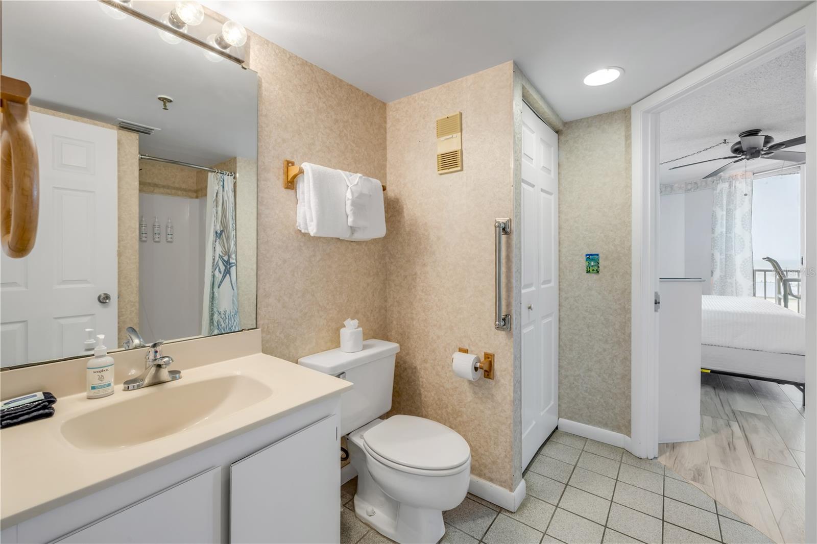 OCEANIA PLAZA CONDO - Residential