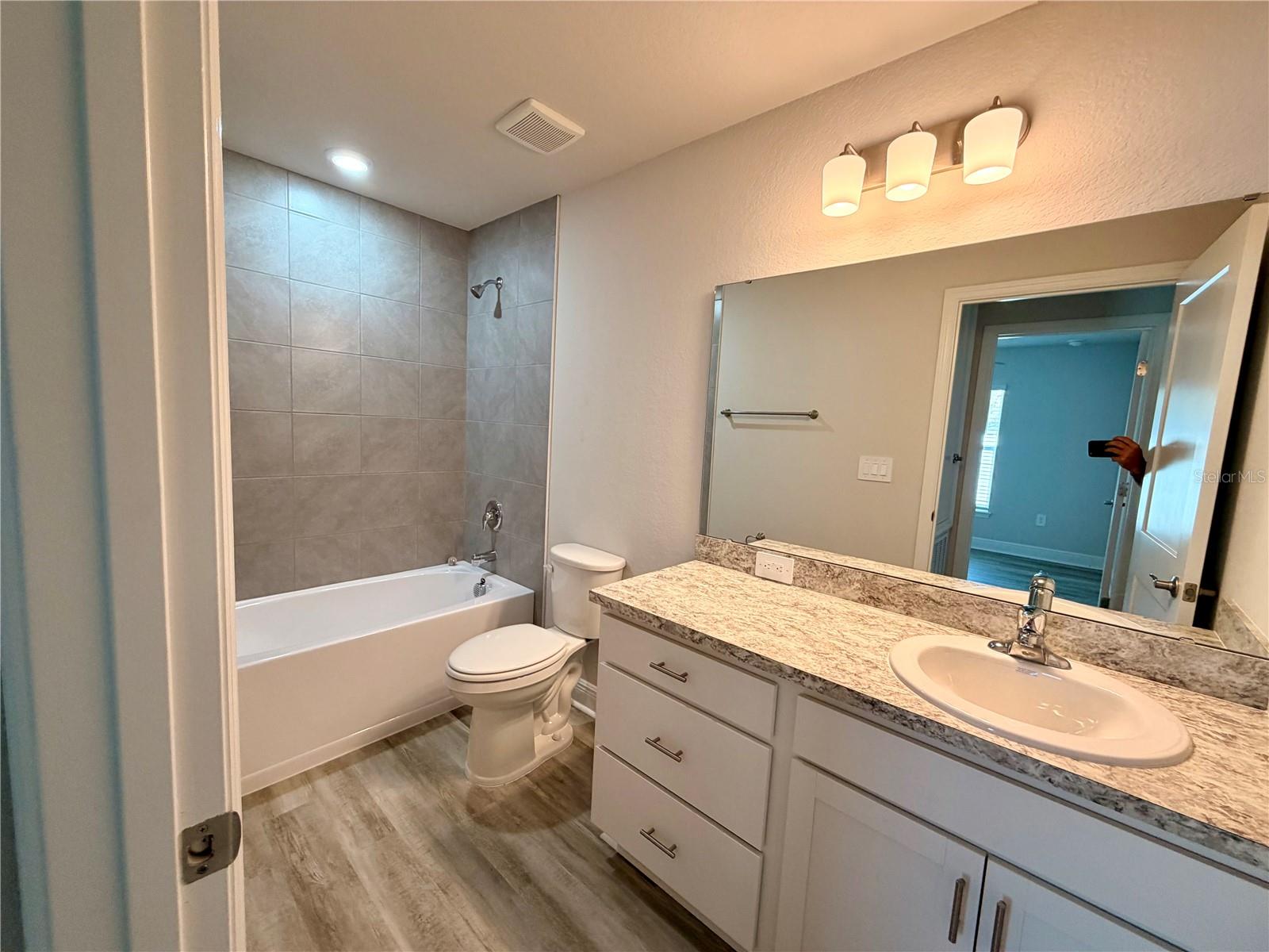 EMERALD & ALVINA ESTATES - Residential