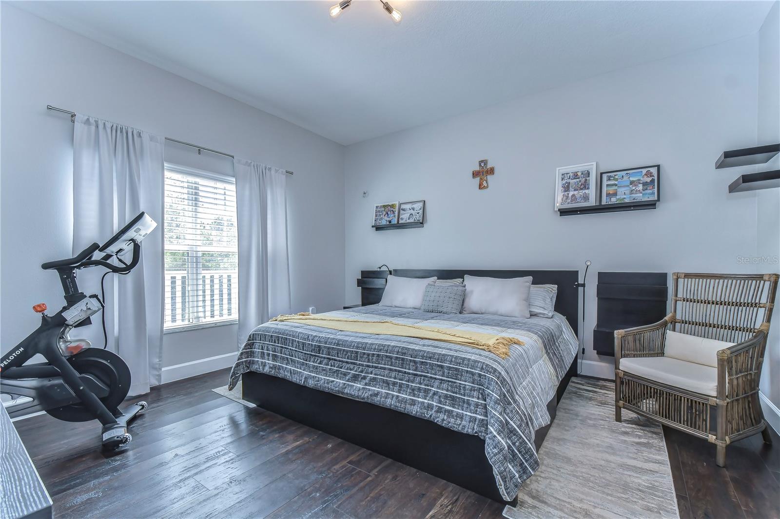 HAMMOCKS - Residential