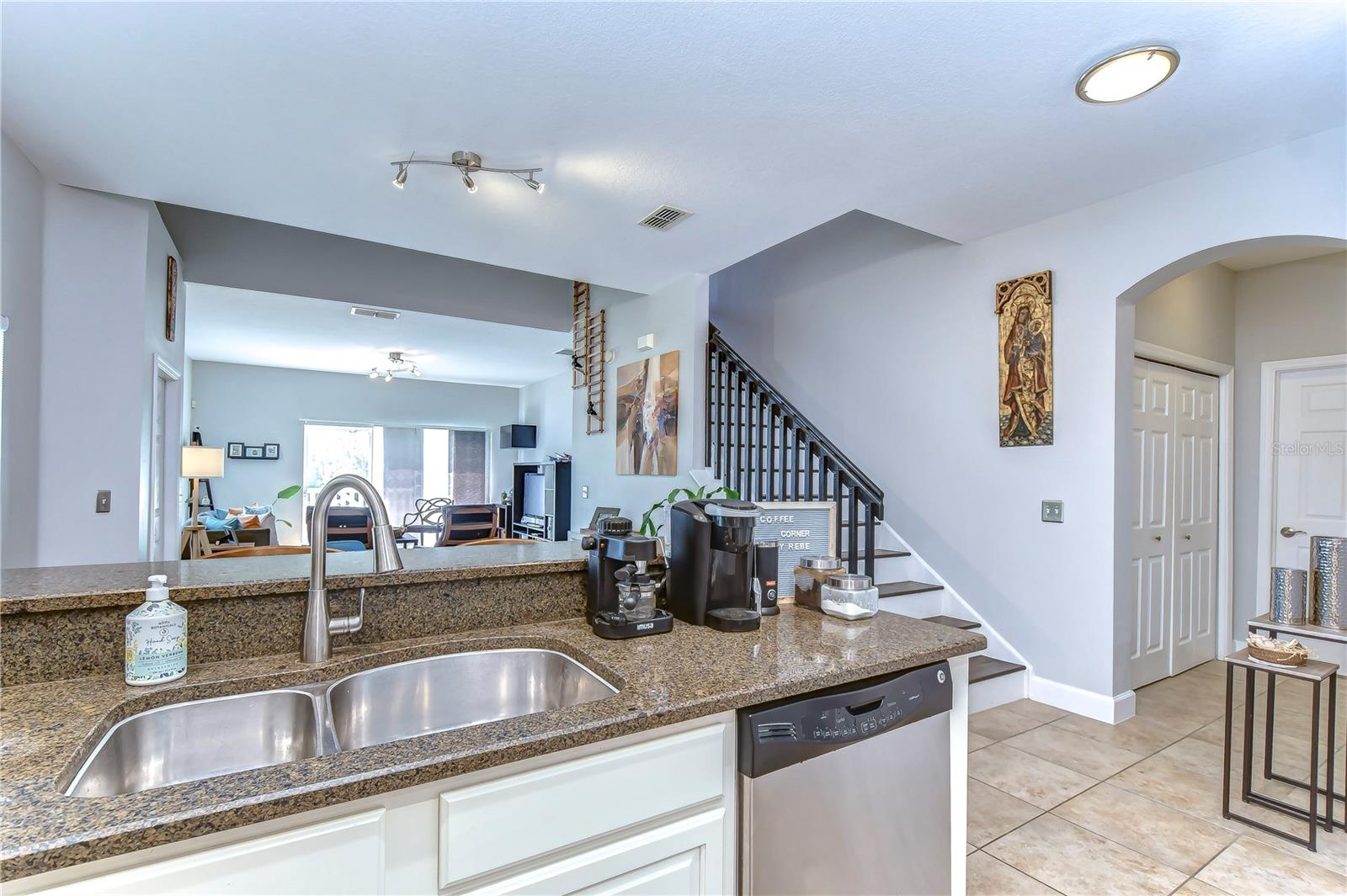 HAMMOCKS - Residential