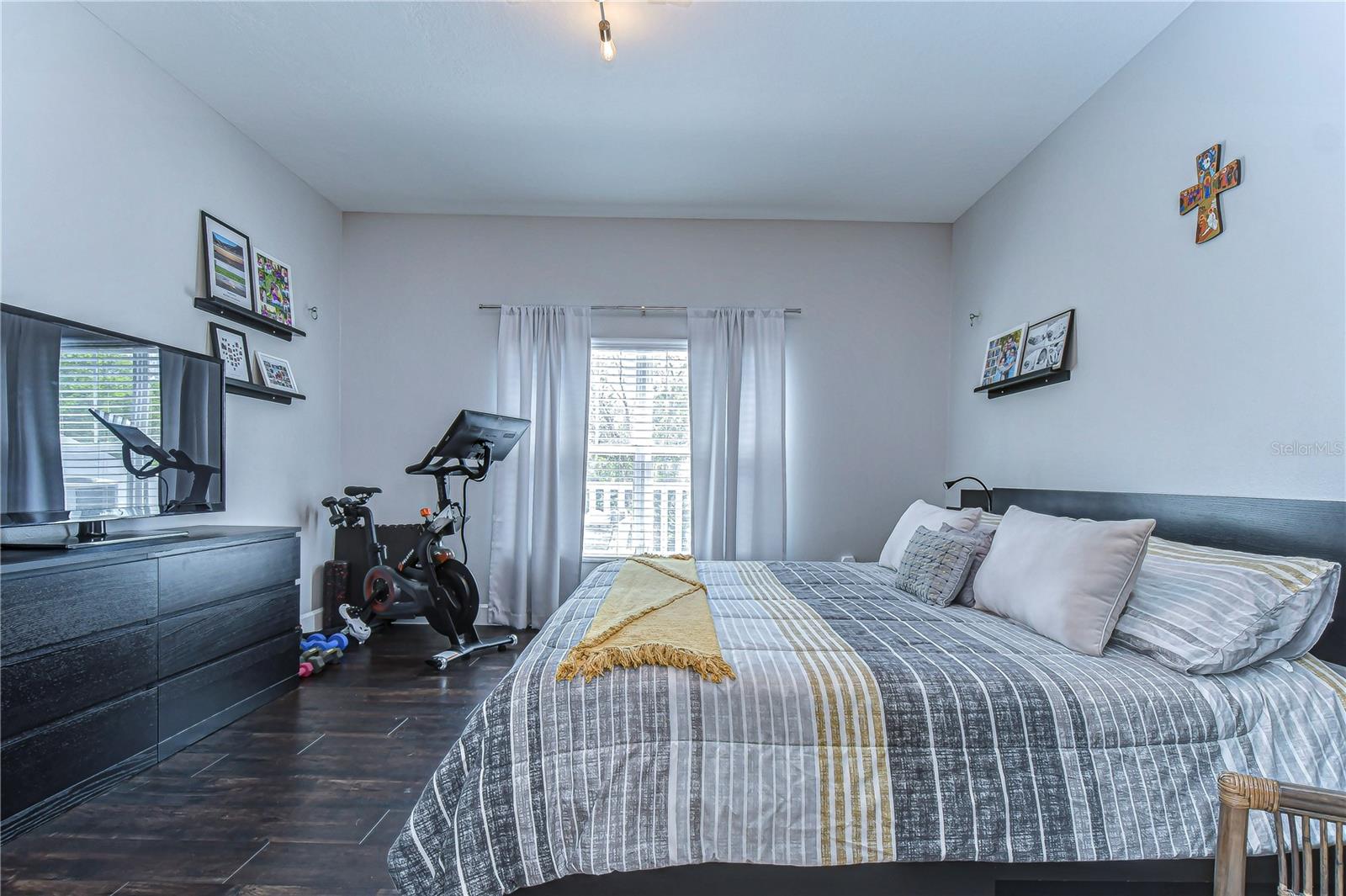 HAMMOCKS - Residential