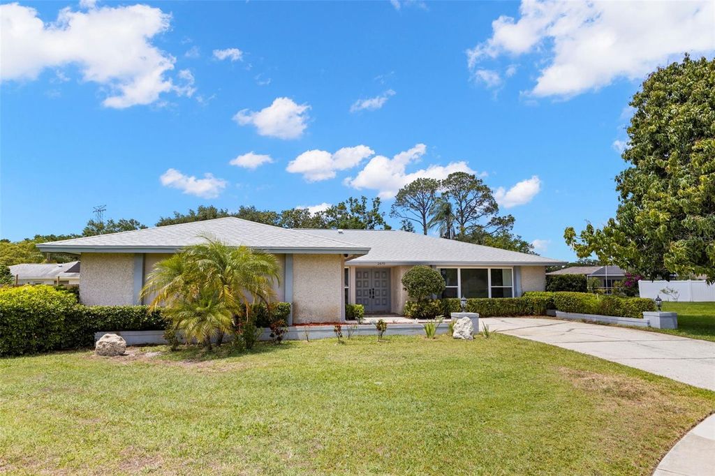 Photo of 2670 Westchester Drive N, Clearwater, FL 33761 (MLS # TB8488904)