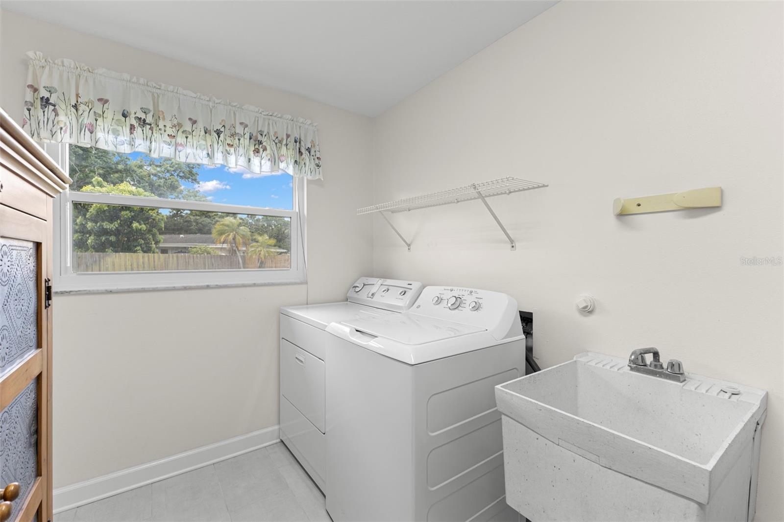 CLUBHOUSE ESTATES OF COUNTRYSIDE - Residential