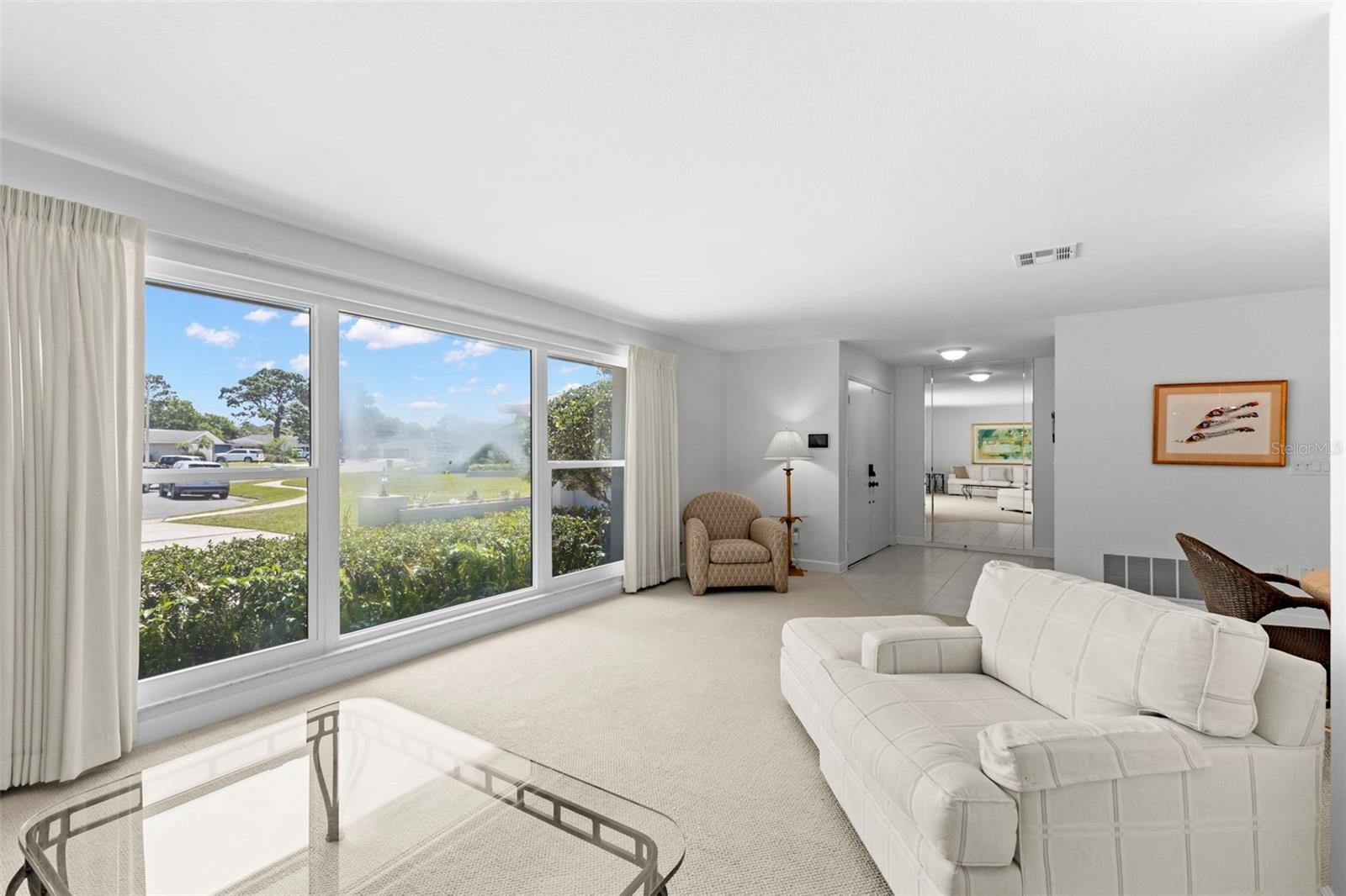 2670 WESTCHESTER DRIVE N