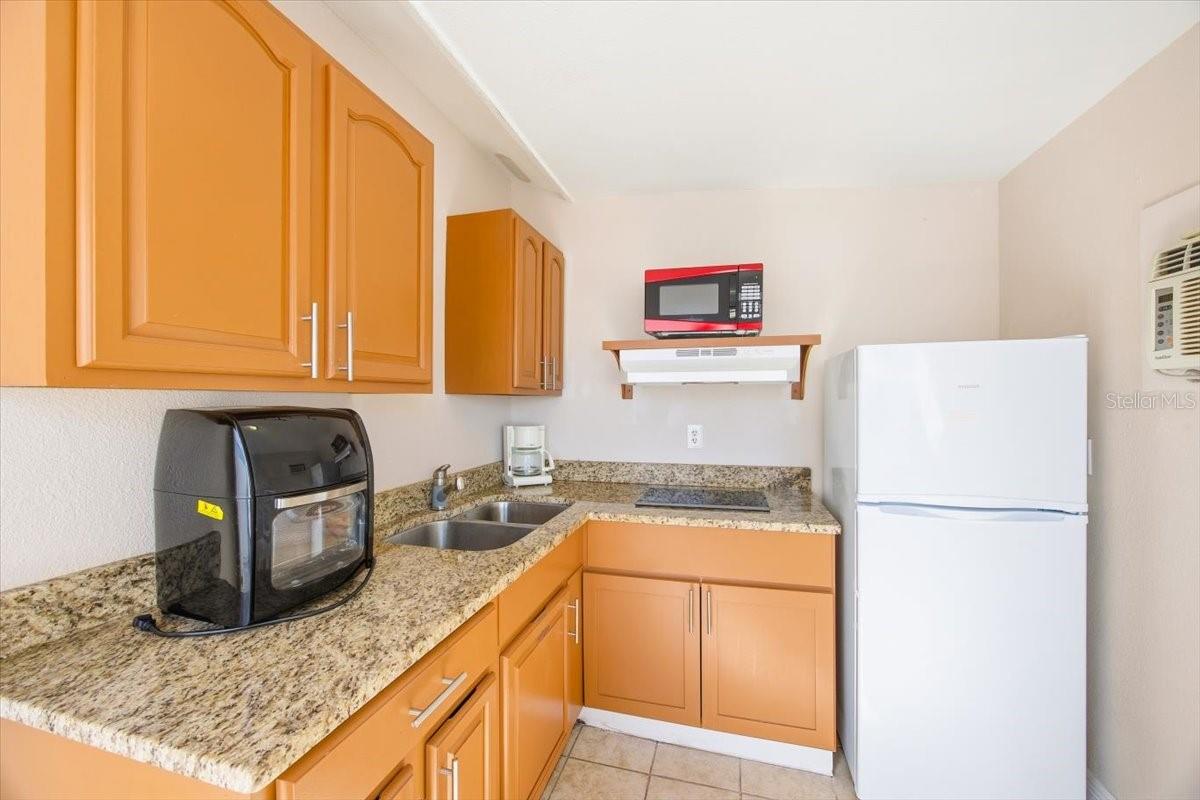 CAMELLIA GARDENS SECTION 3 - Residential Lease