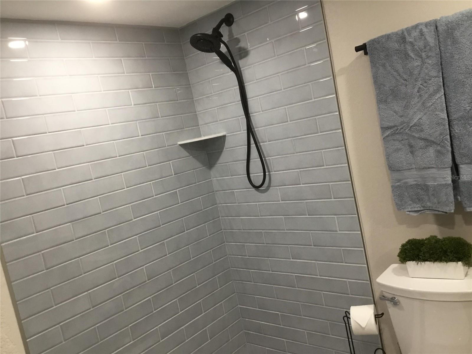 OCEAN REEF VILLAS - Residential Lease