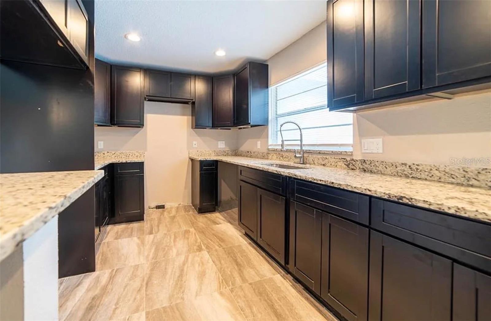 ORANGE BLOSSOM TERRACE FIRST ADD - Residential Income