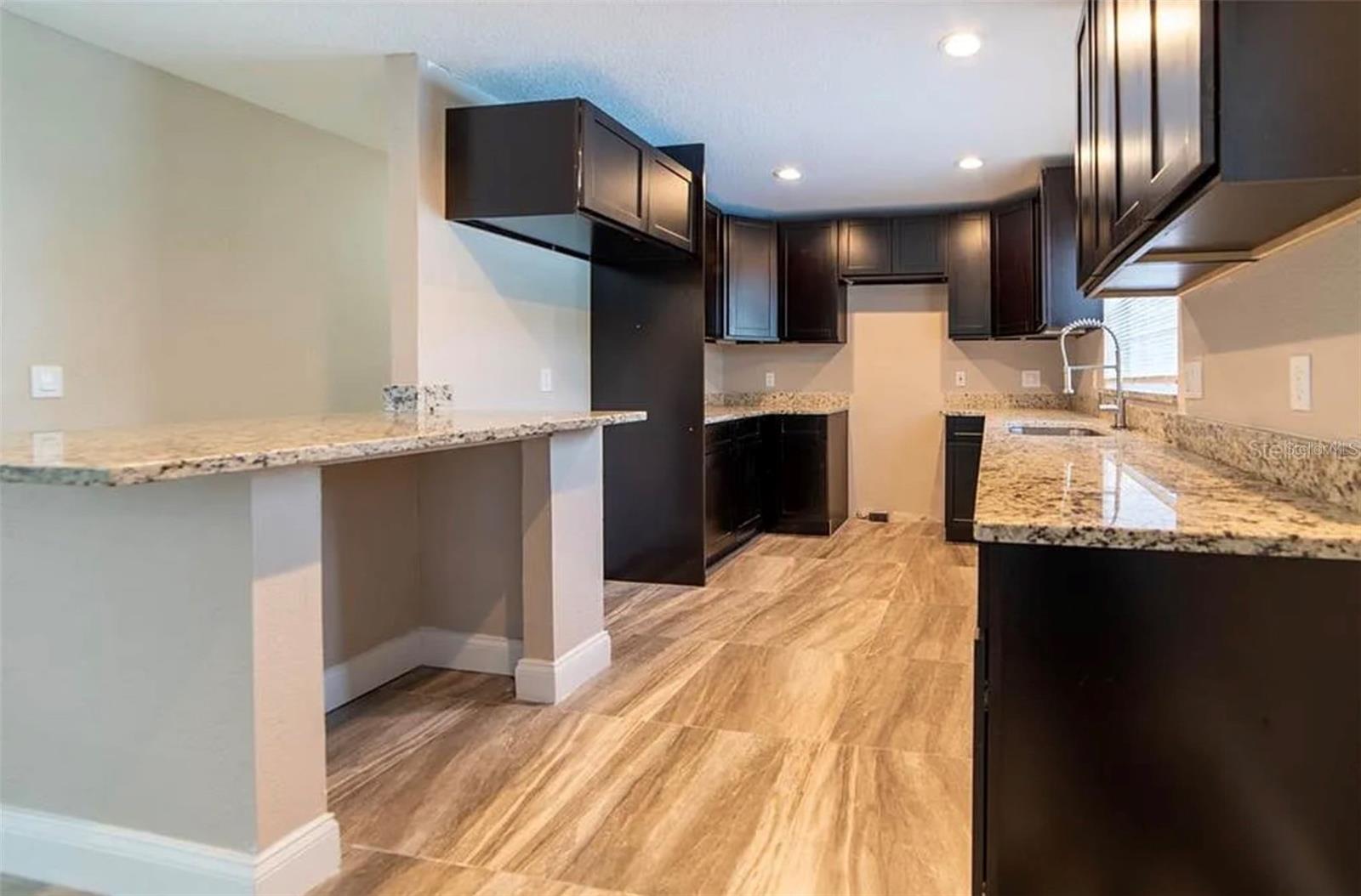 ORANGE BLOSSOM TERRACE FIRST ADD - Residential Income