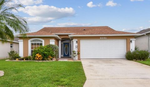 Photo of 6845 Shimmering Drive, Lakeland, FL 33813 (MLS # L4955821)