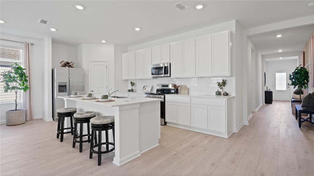 Photo of 5081 Loggia Lane, Kissimmee, FL 34758 (MLS # O6415625)