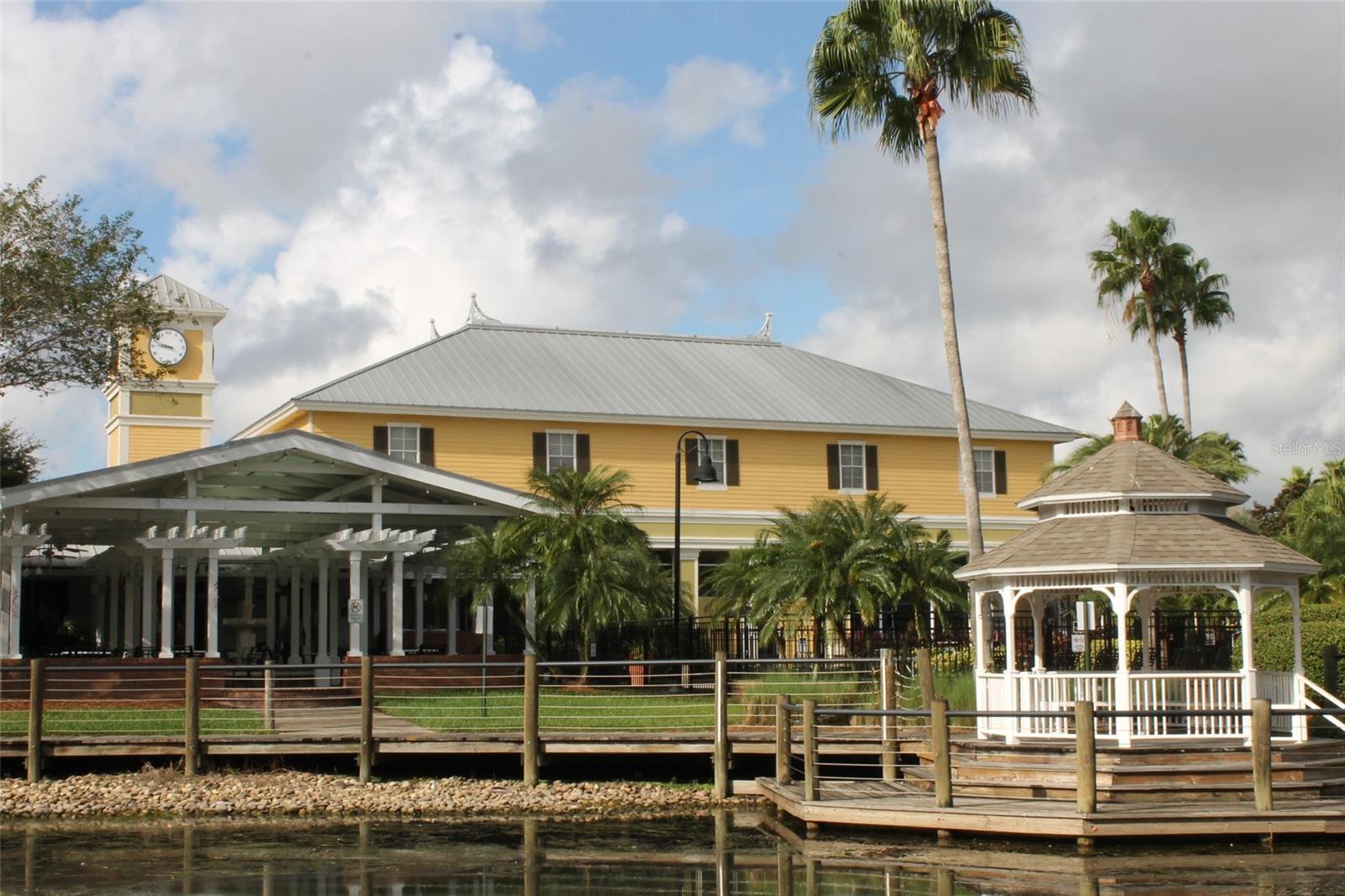 CHARLEST TOWNE/PK CENTRAL - Residential Lease