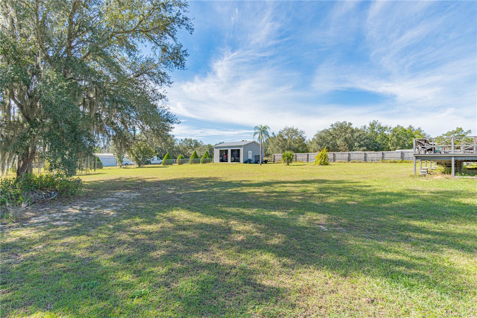 DERBY OAKS - Residential