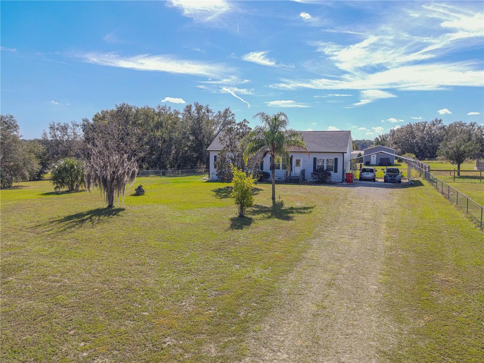 DERBY OAKS - Residential