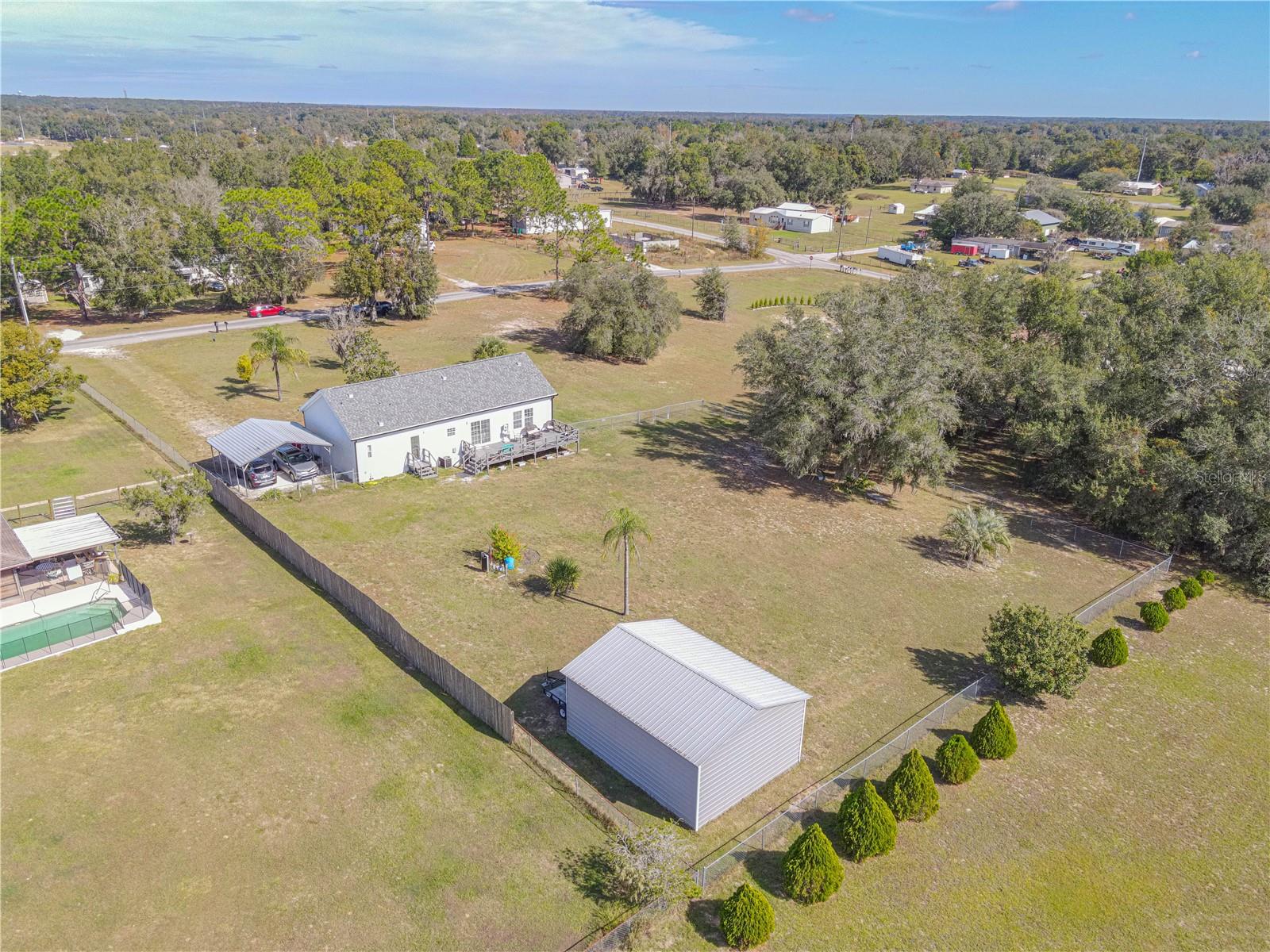 DERBY OAKS - Residential