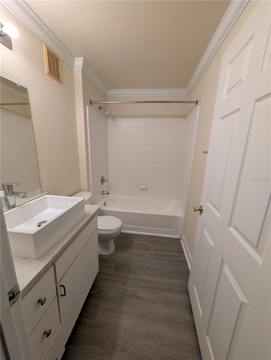 EQUESTRIAN PARC AT HIGHWOODS P - Residential Lease