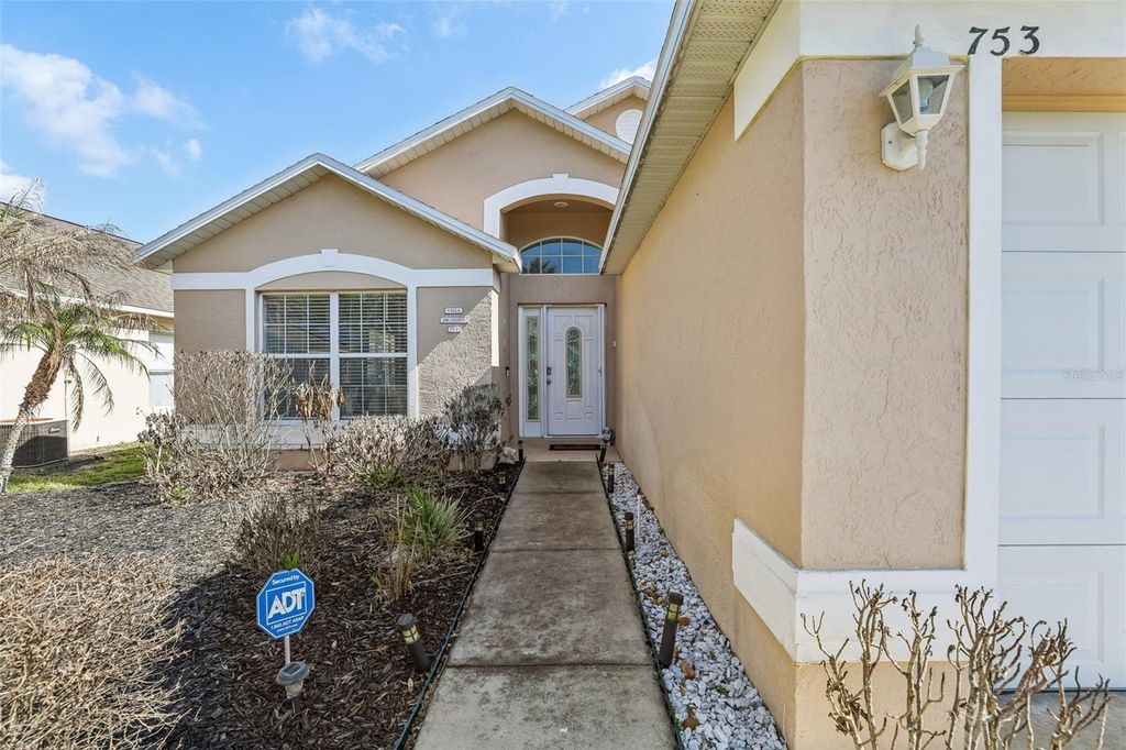 Photo of 753 Casterton Circle, Davenport, FL 33897 (MLS # O6403315)