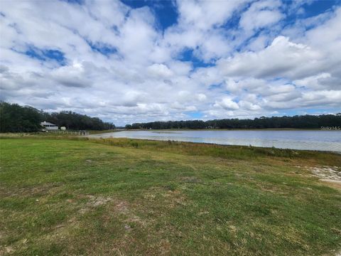 A home in DUNNELLON