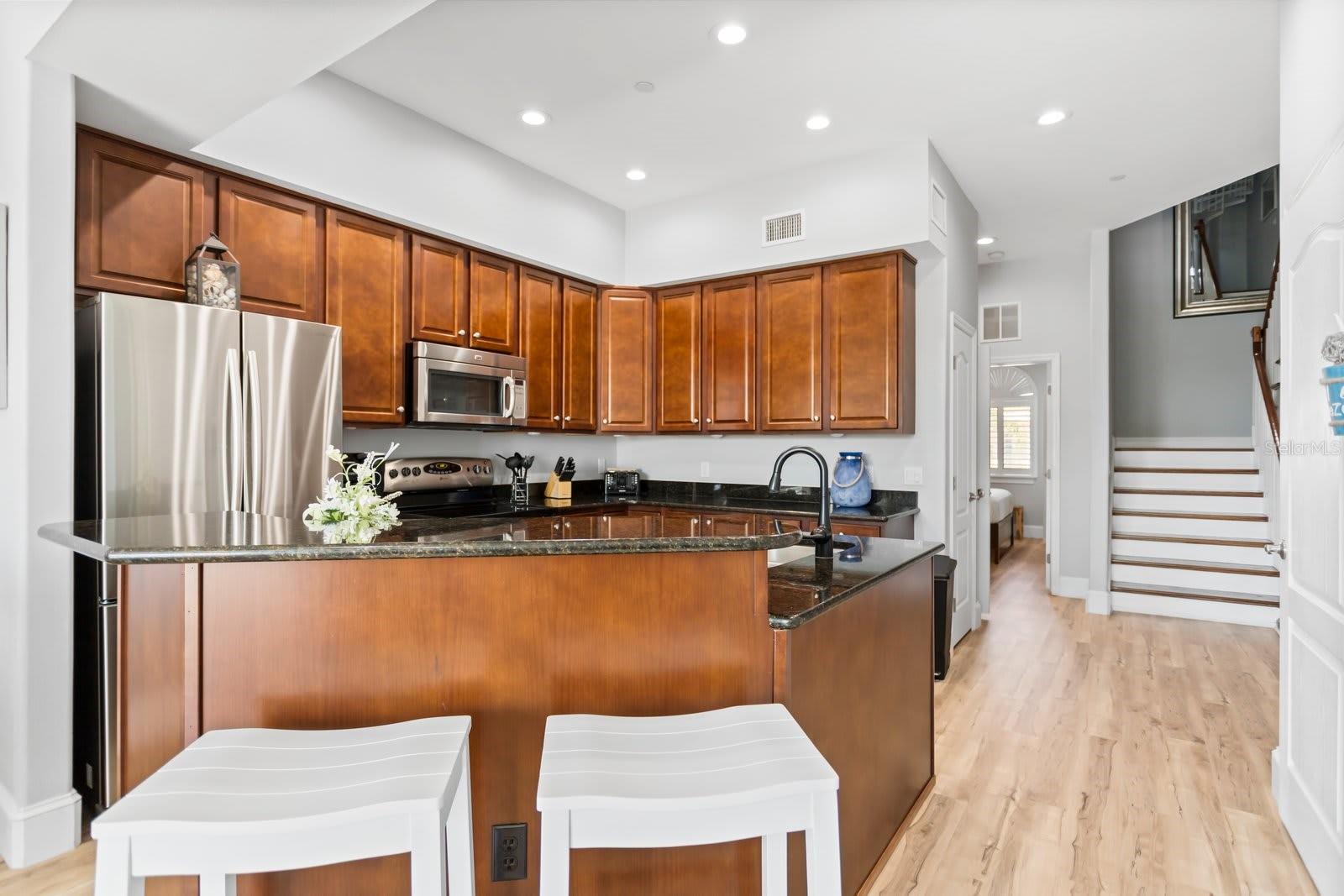 PARADISE COVE - Residential