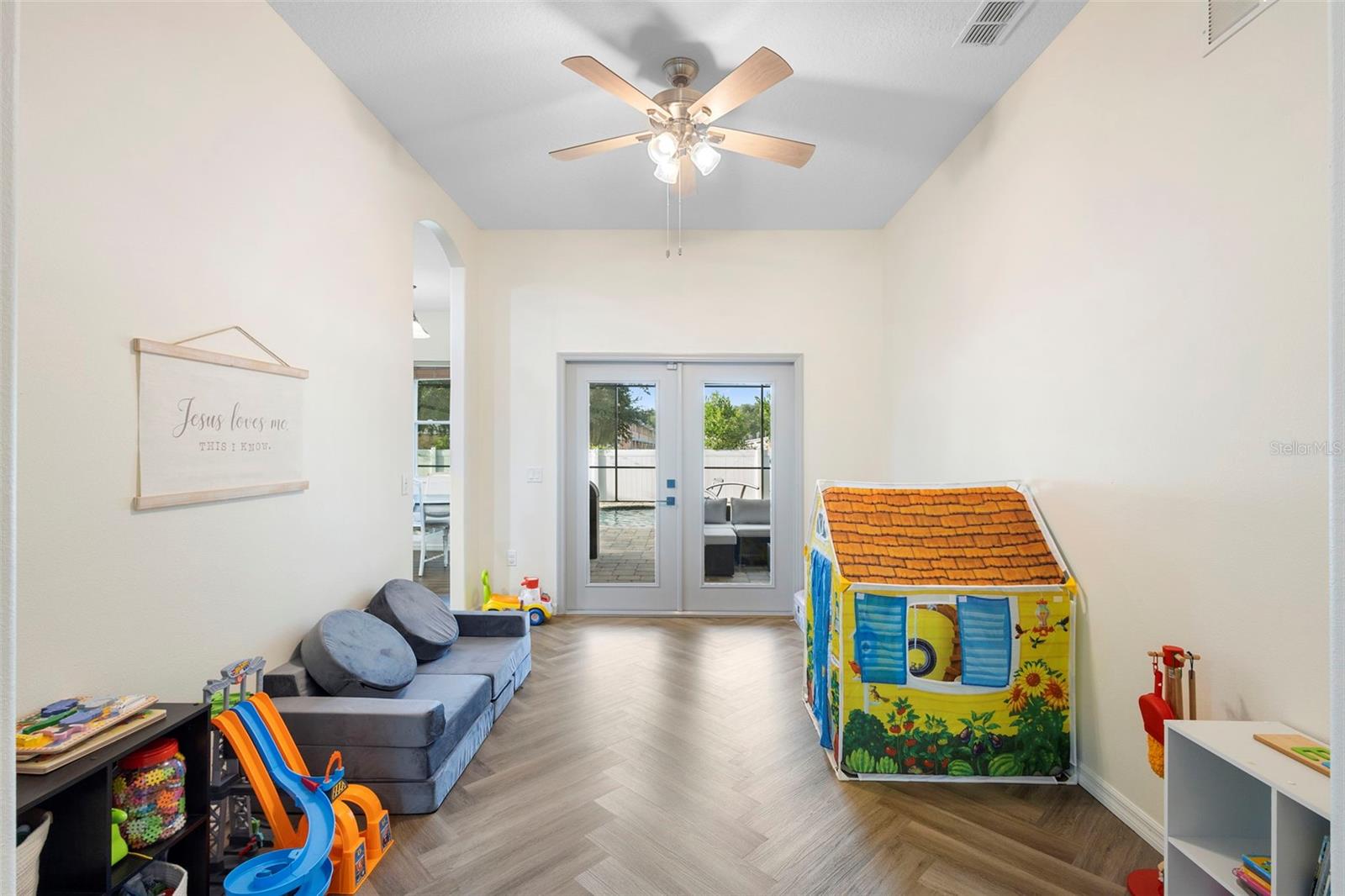 FOREST TRACE - Residential