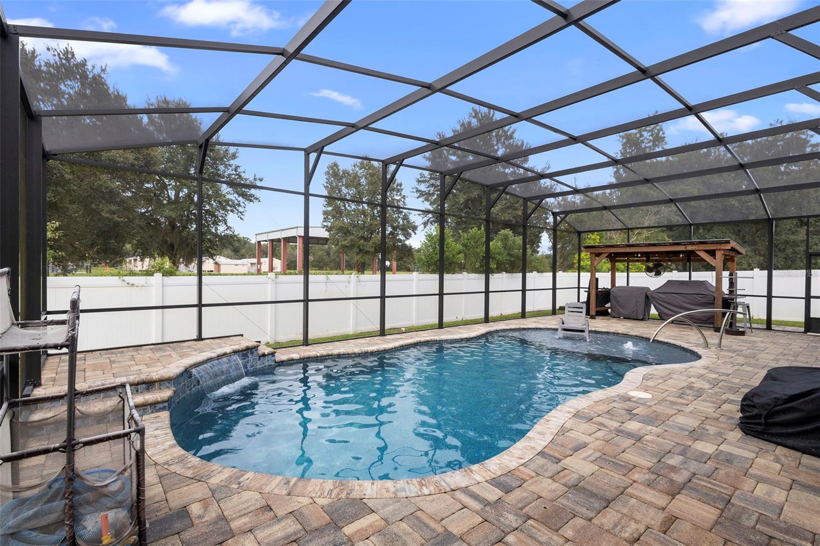 FOREST TRACE - Residential