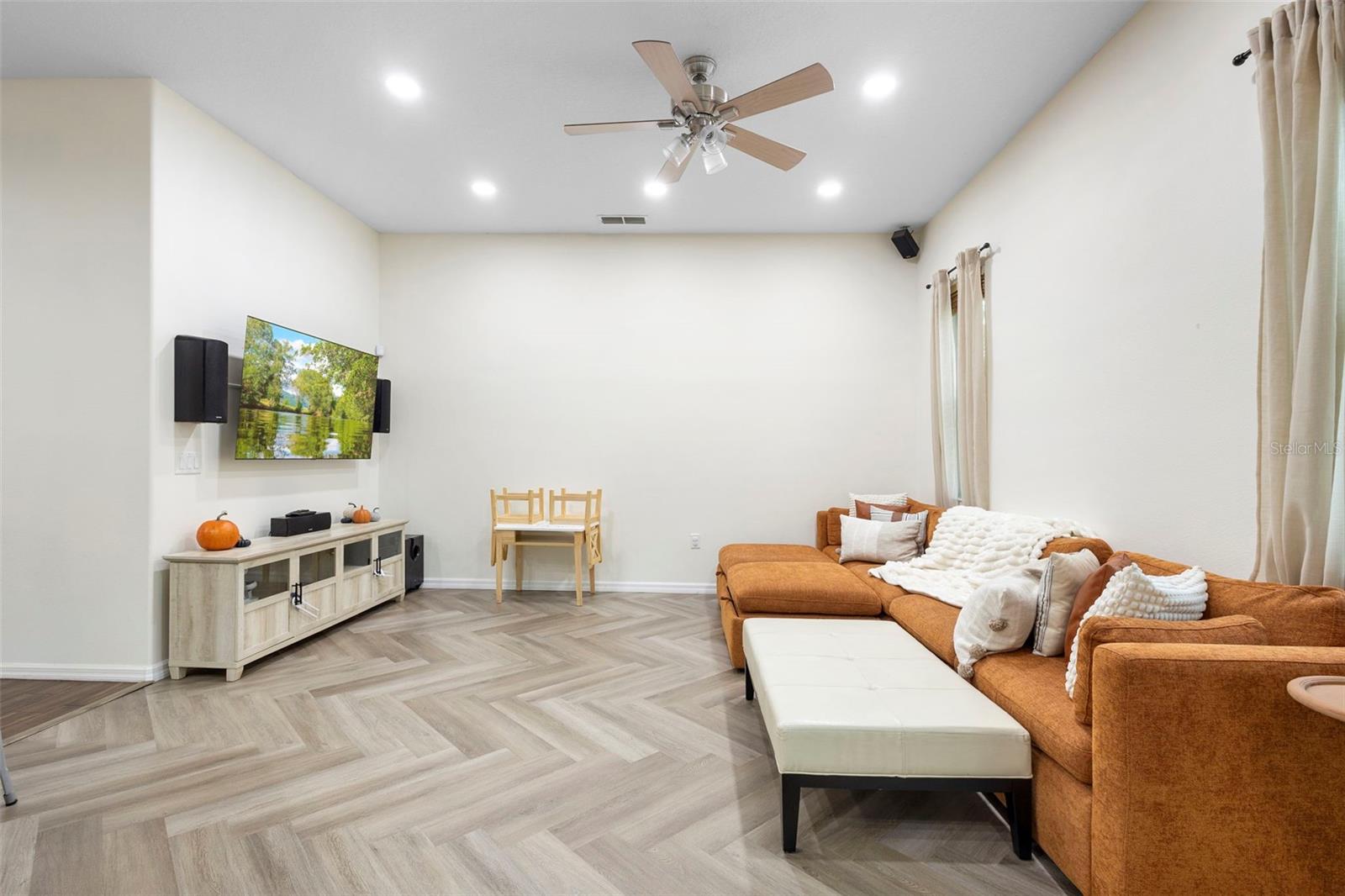 FOREST TRACE - Residential
