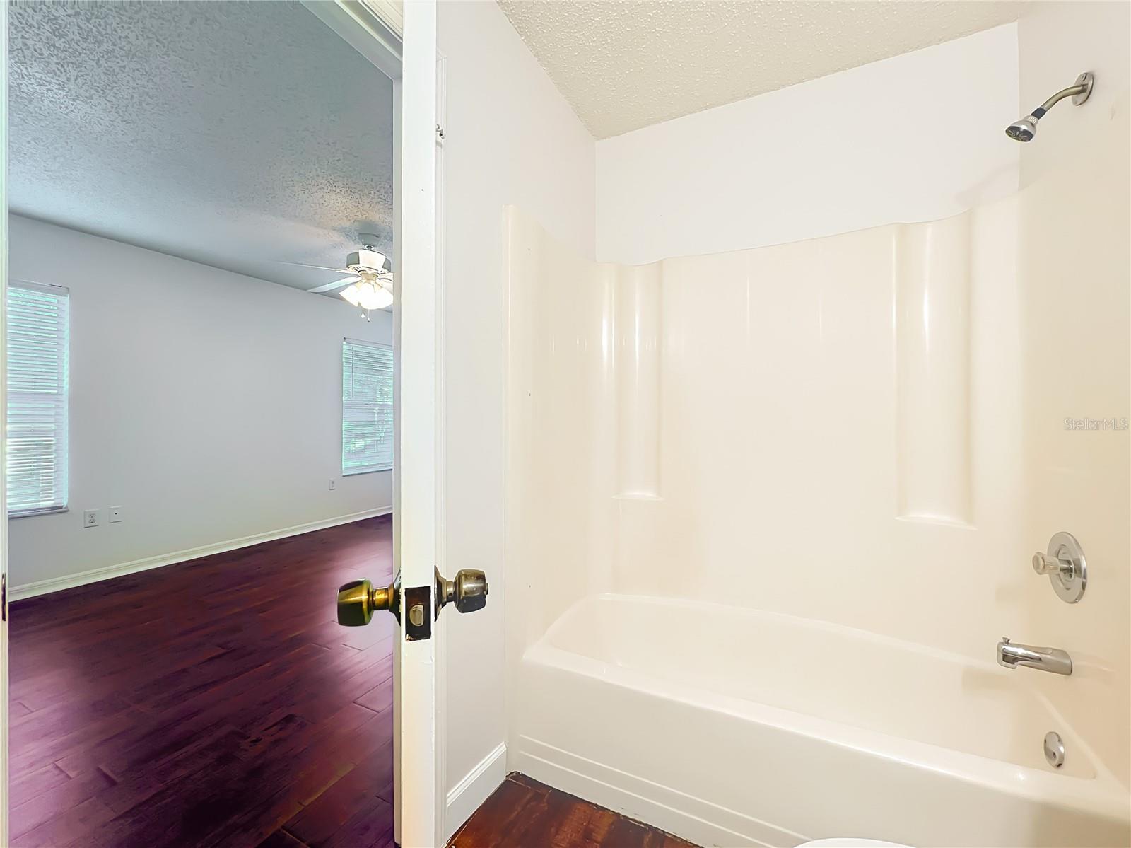 LEESBURG THE FERNERY SUB - Residential