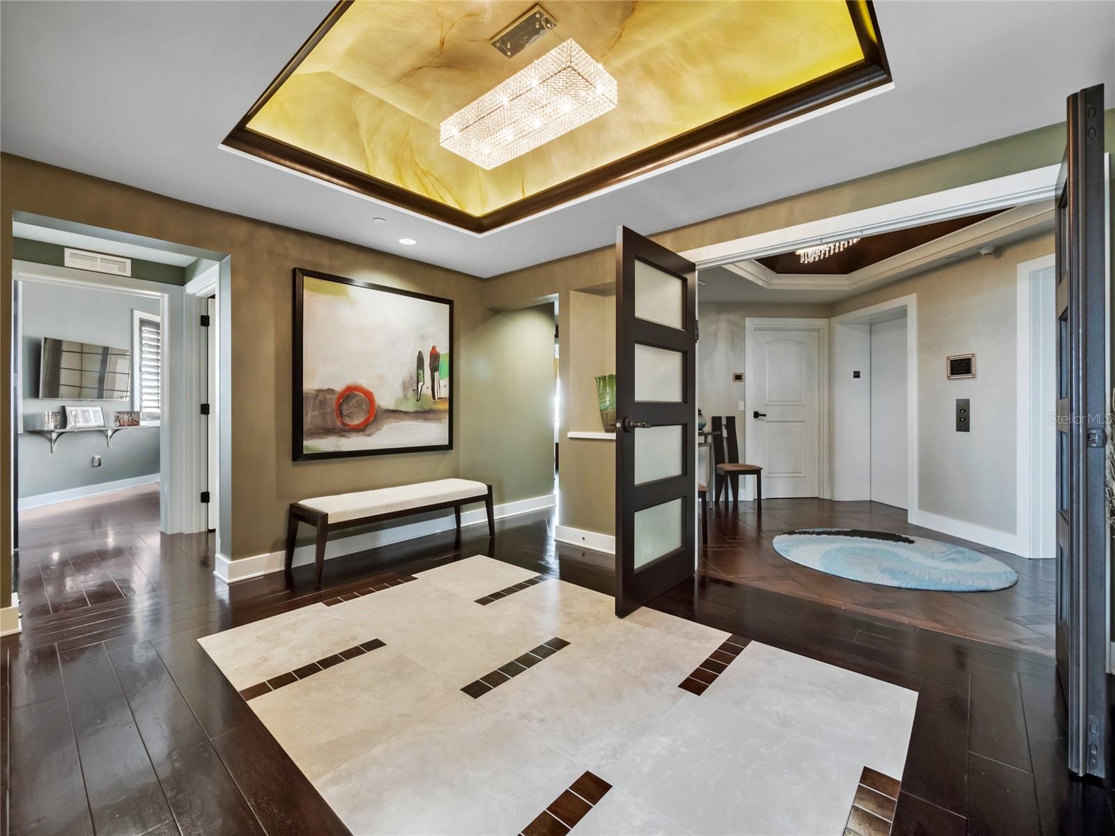 RESIDENCES CONDO - Residential