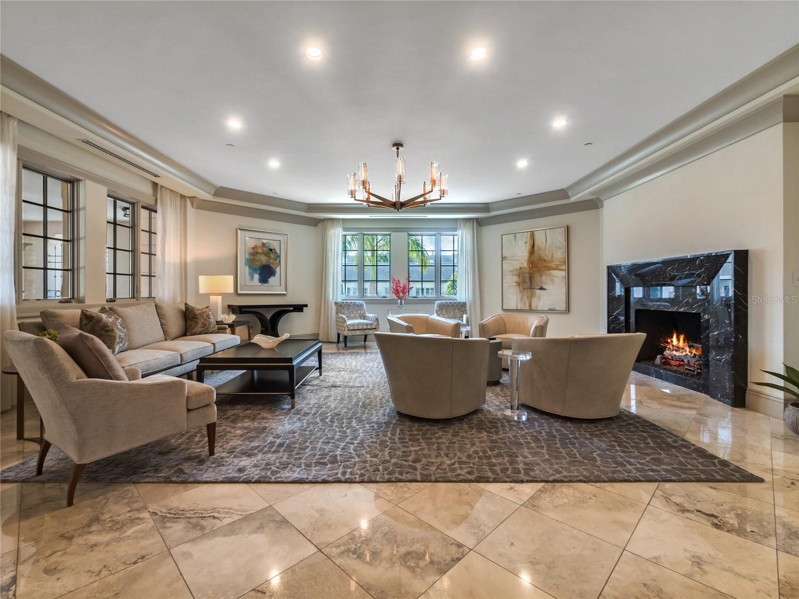 RESIDENCES CONDO - Residential