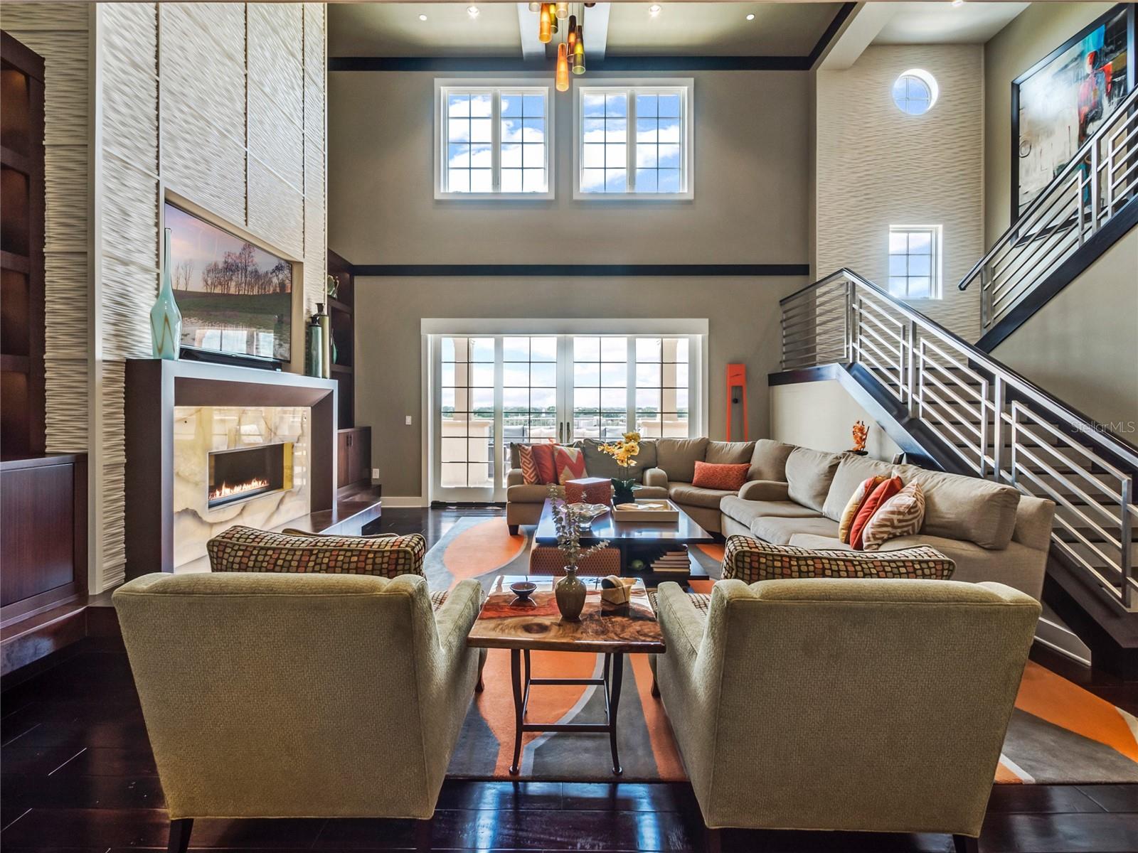 RESIDENCES CONDO - Residential