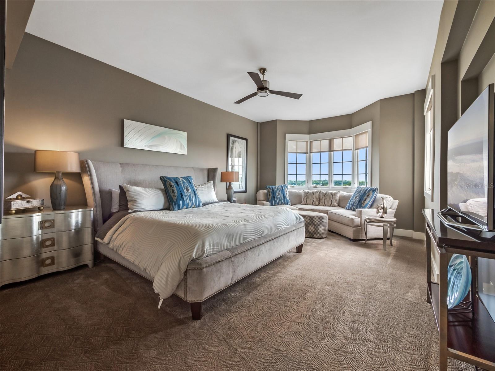 RESIDENCES CONDO - Residential