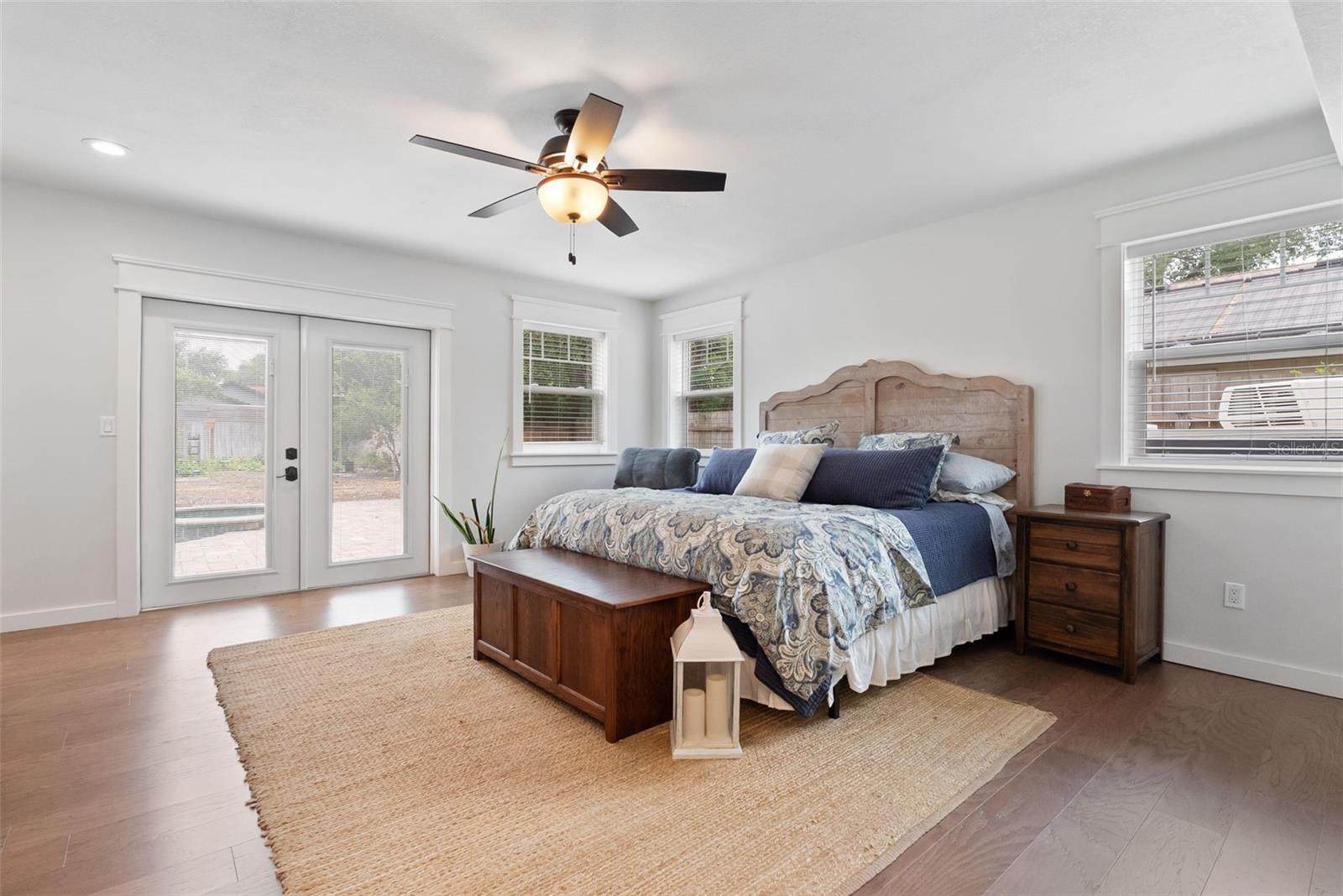 SHADOW BAY SPGS - Residential