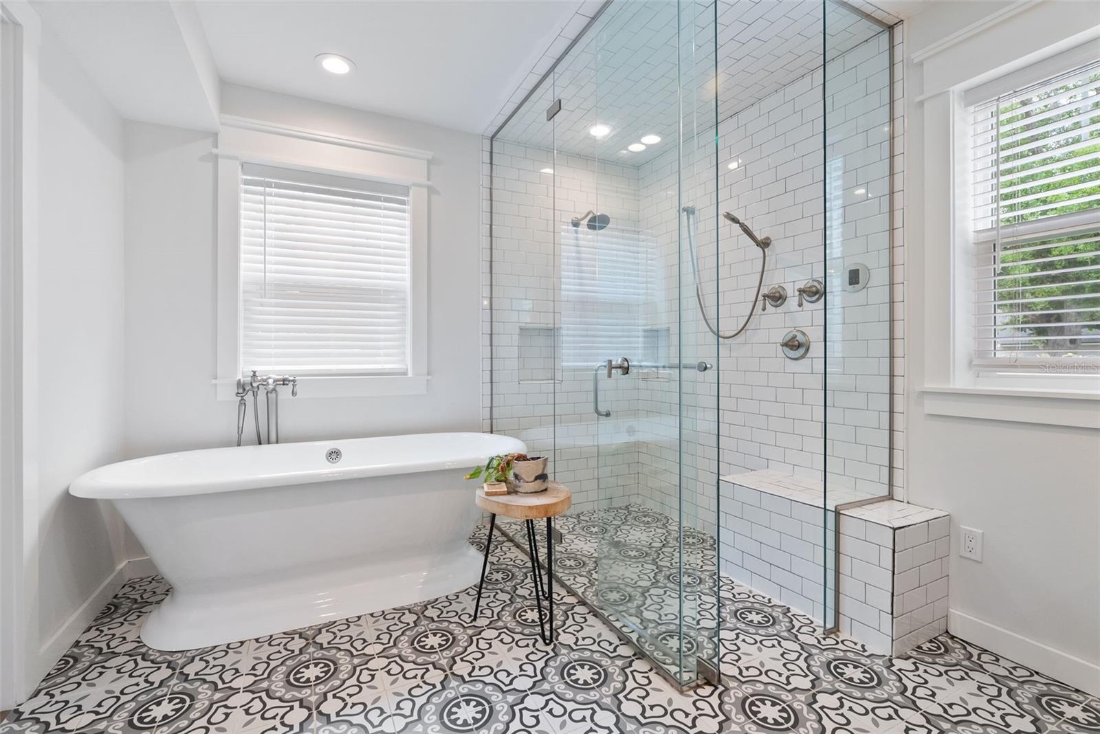 SHADOW BAY SPGS - Residential