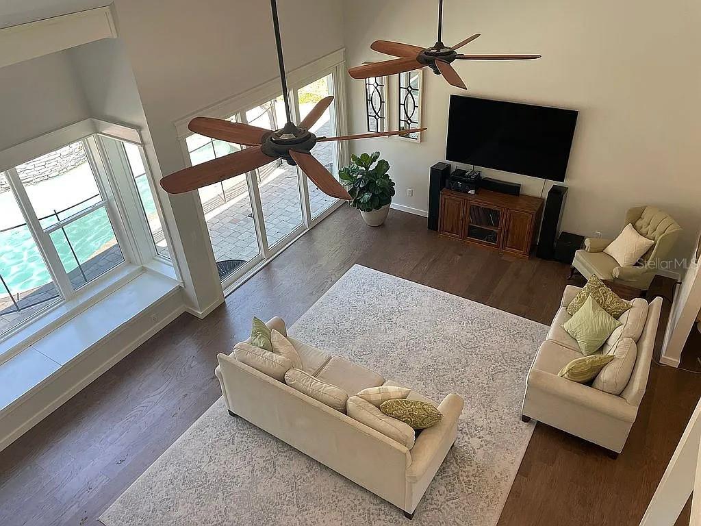 SHADOW BAY SPGS - Residential