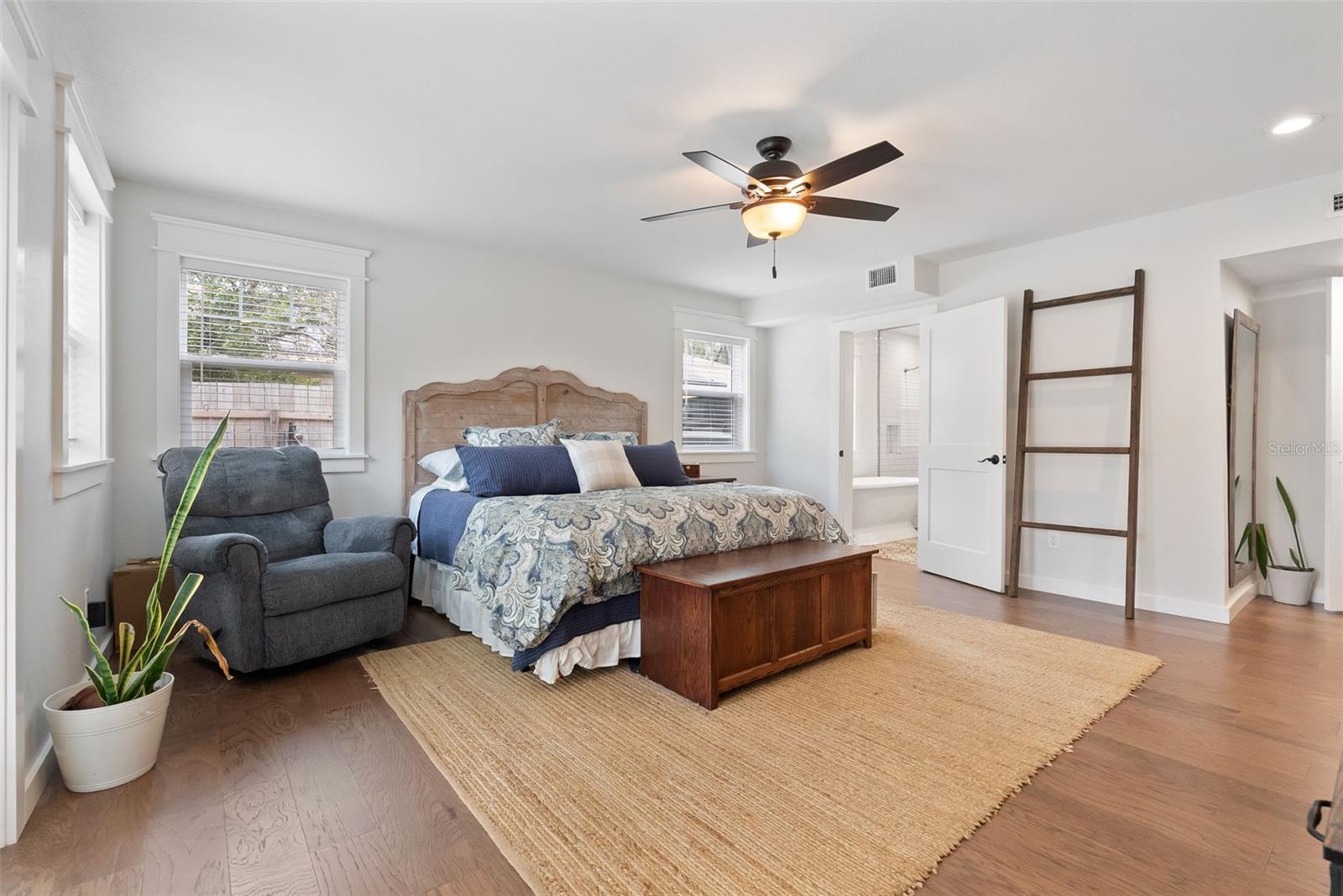 SHADOW BAY SPGS - Residential