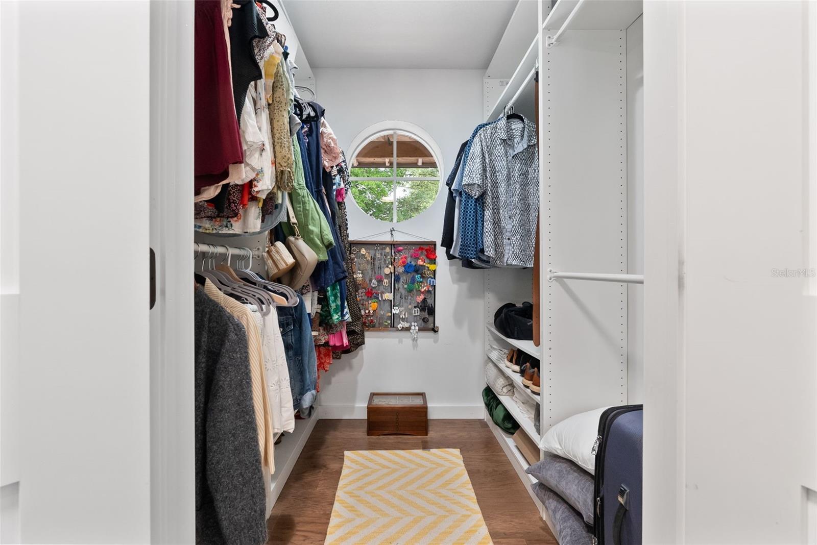 SHADOW BAY SPGS - Residential