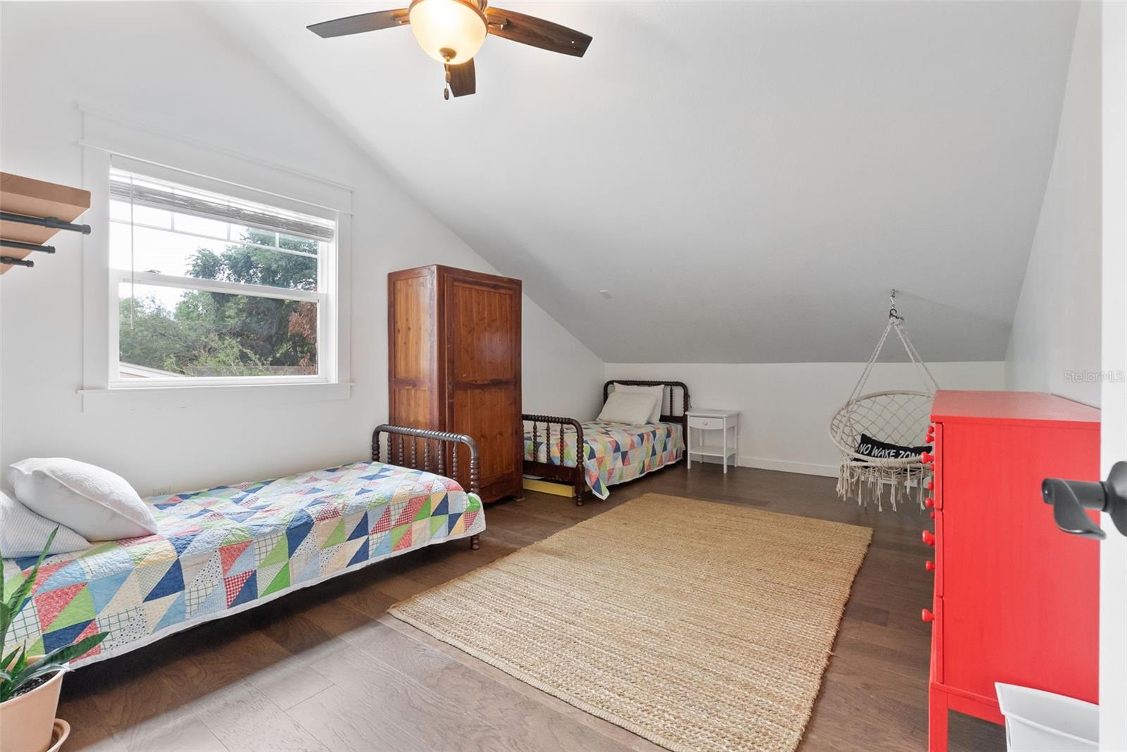 SHADOW BAY SPGS - Residential