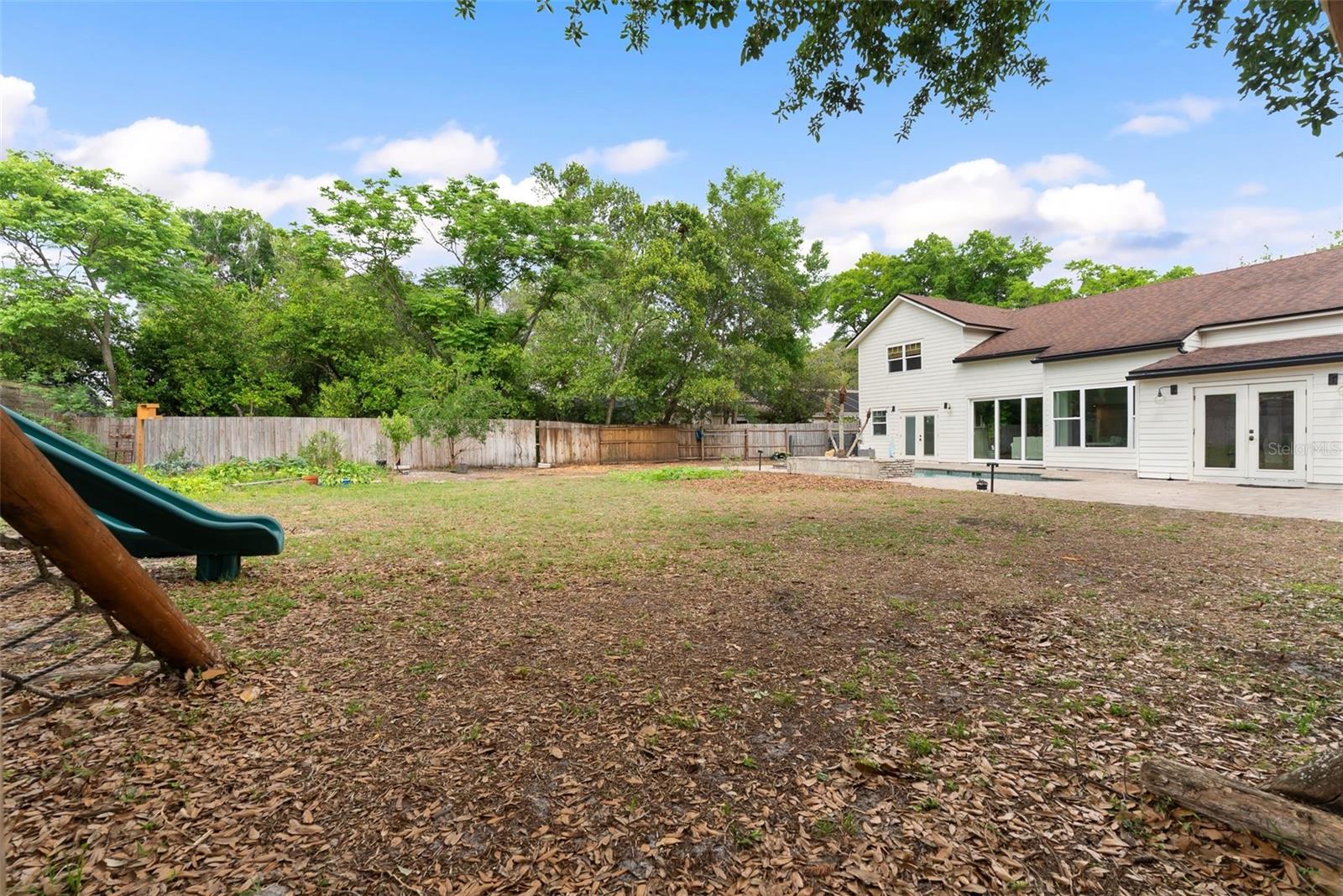 SHADOW BAY SPGS - Residential