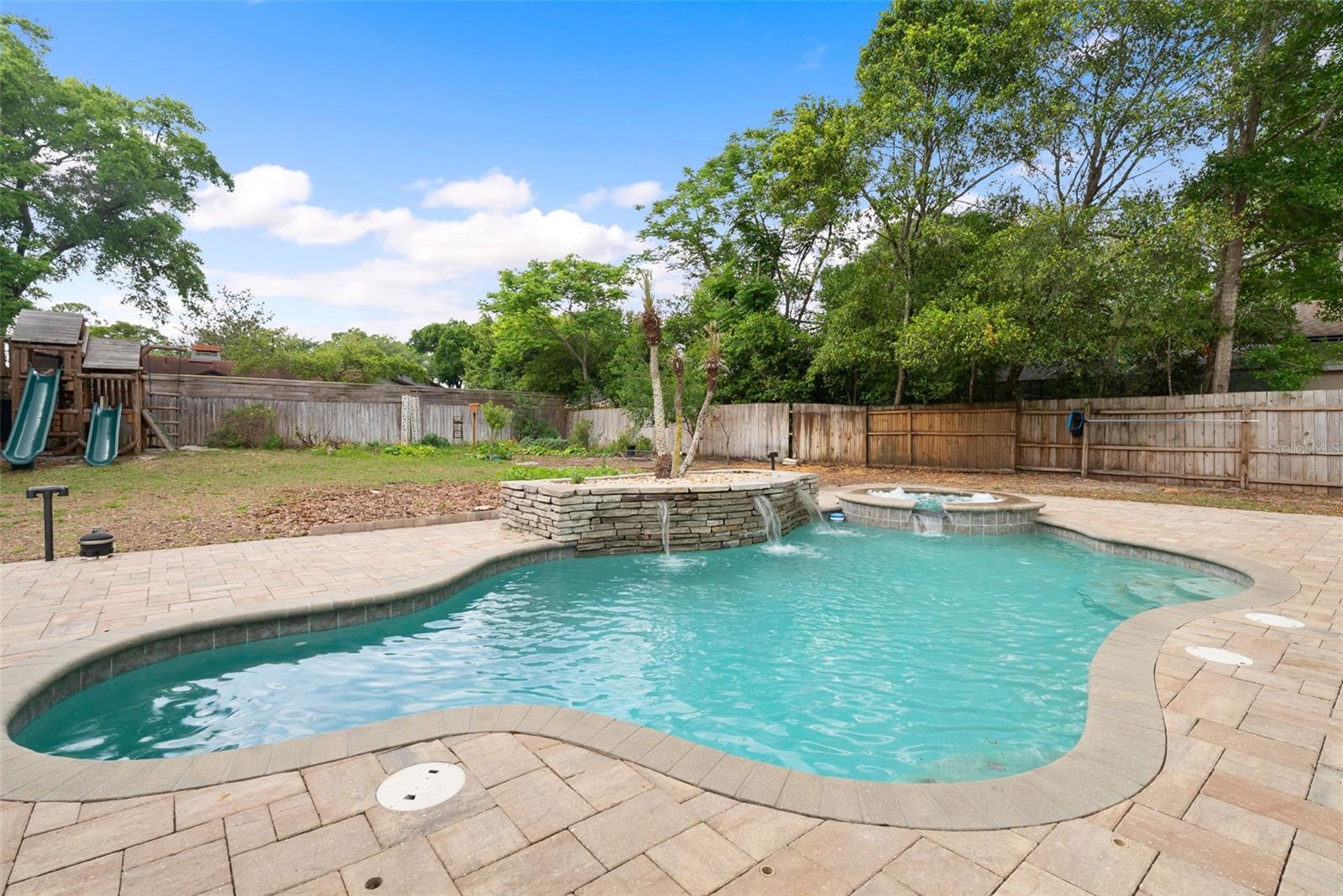 SHADOW BAY SPGS - Residential