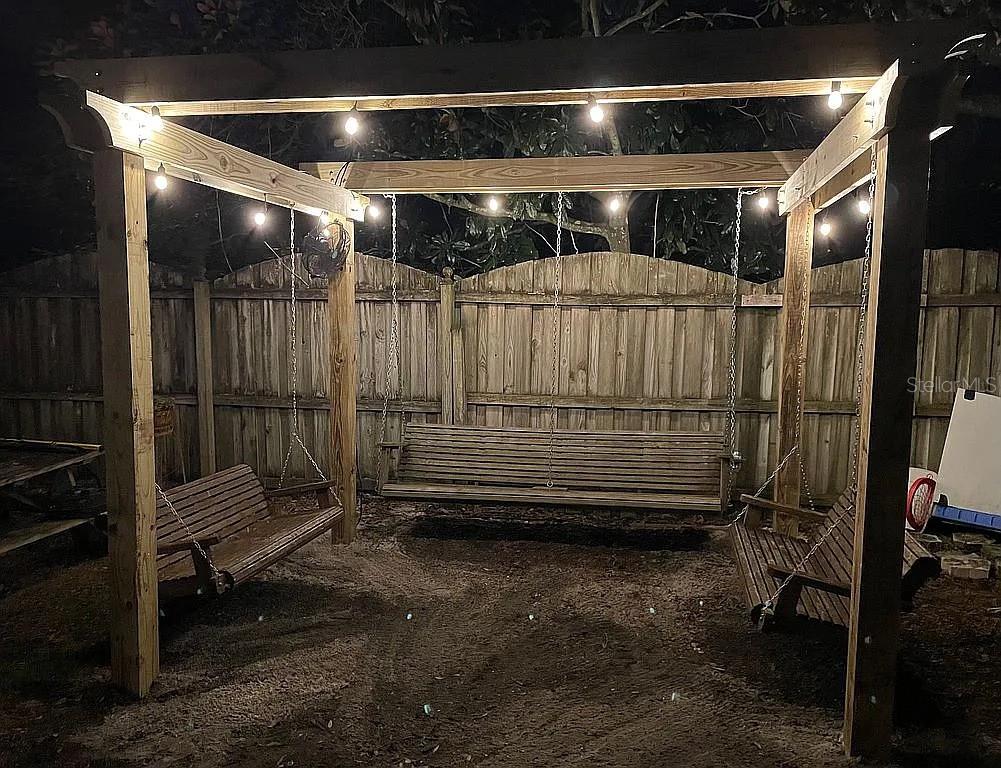 SHADOW BAY SPGS - Residential