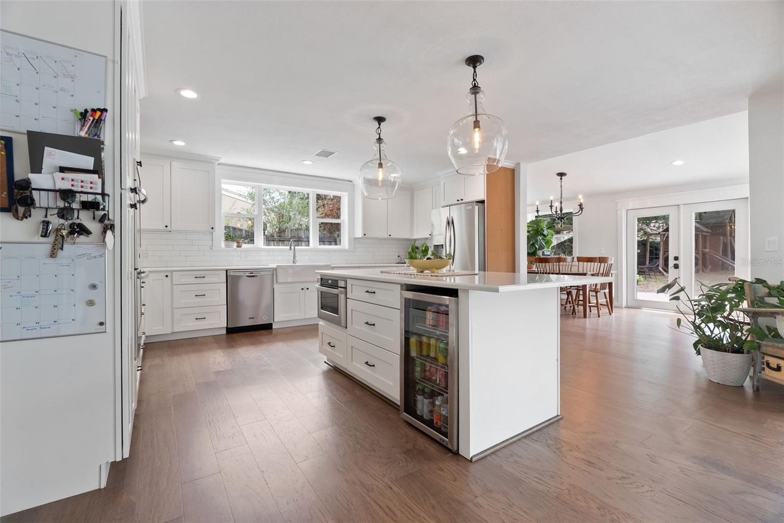 SHADOW BAY SPGS - Residential